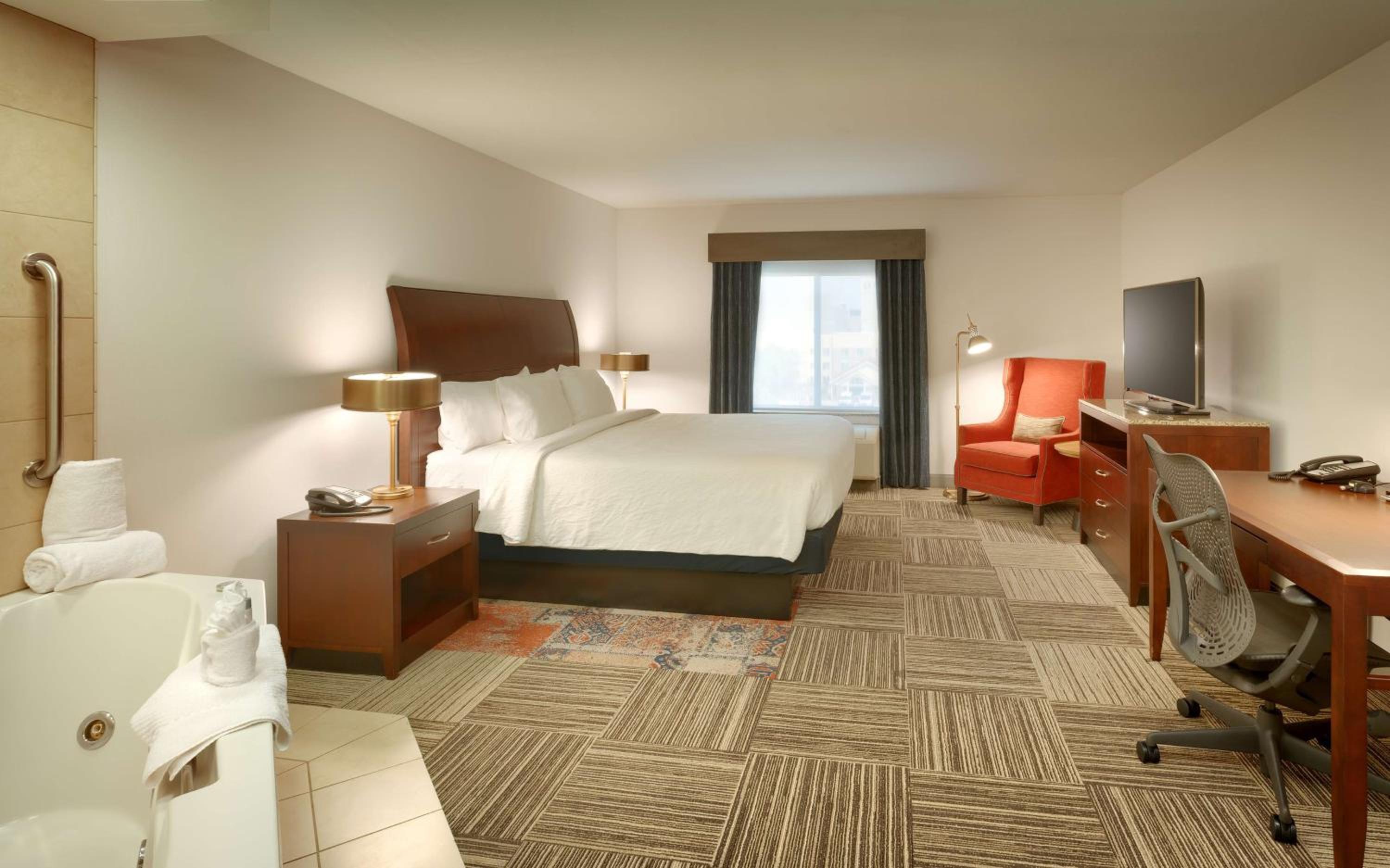 One-Bedroom King Suite with Whirlpool at Hilton Garden Inn Salt Lake City/Sandy in Sandy