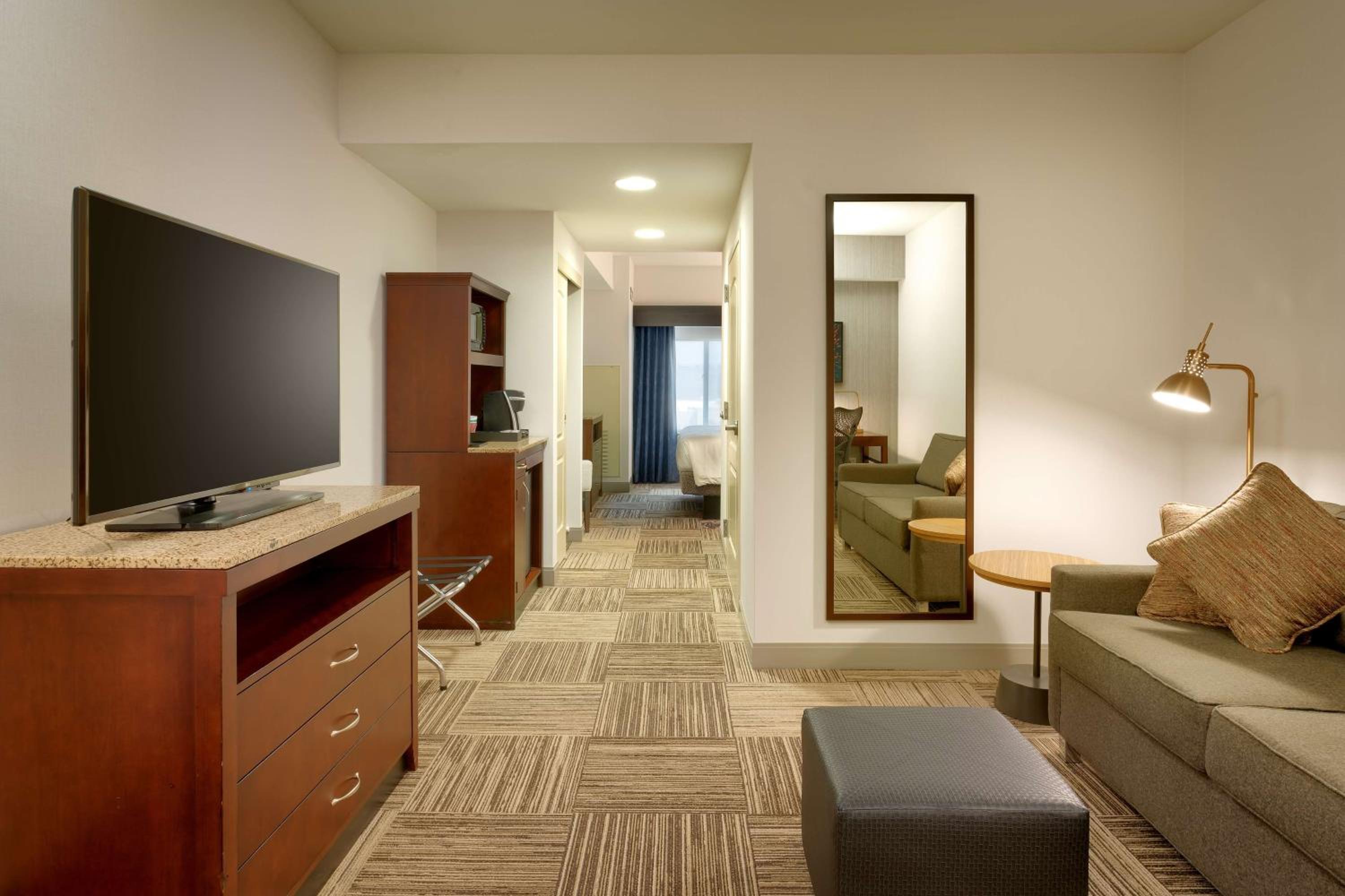 One-Bedroom King Suite - Photo 1