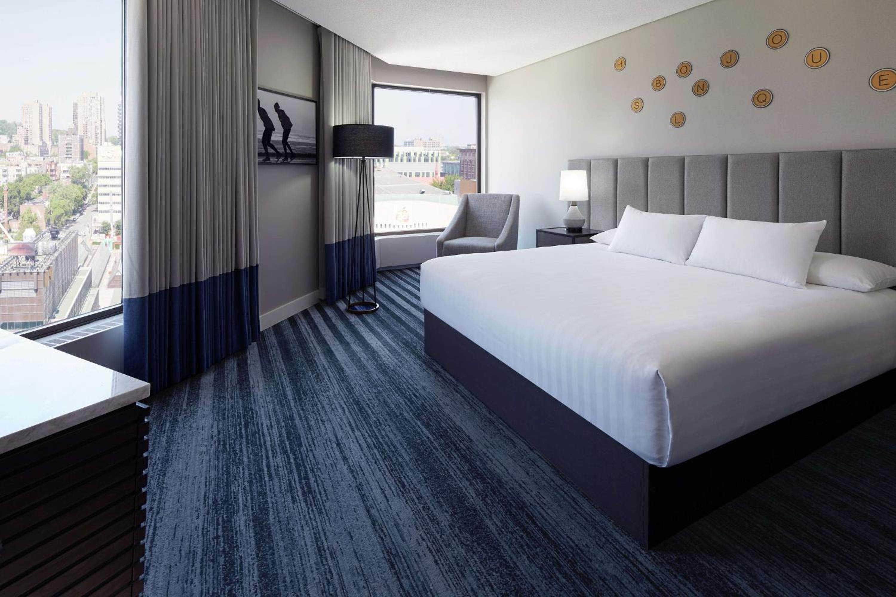 King Suite - Photo 1