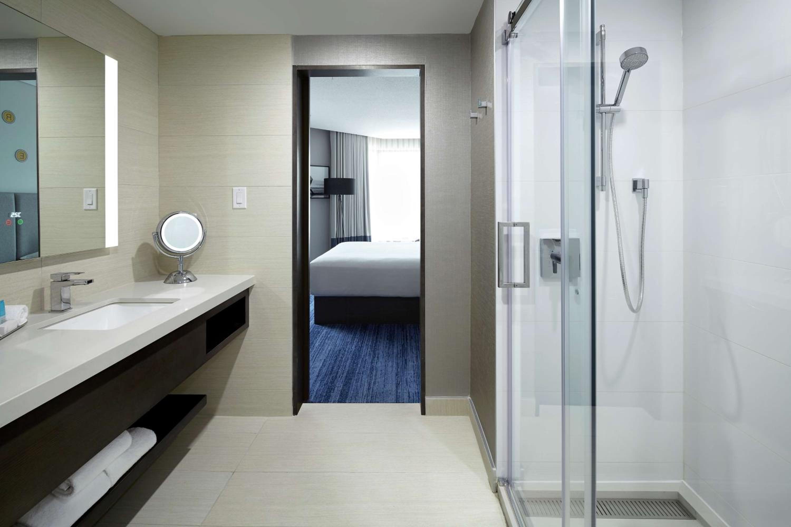 King Suite - Photo 4