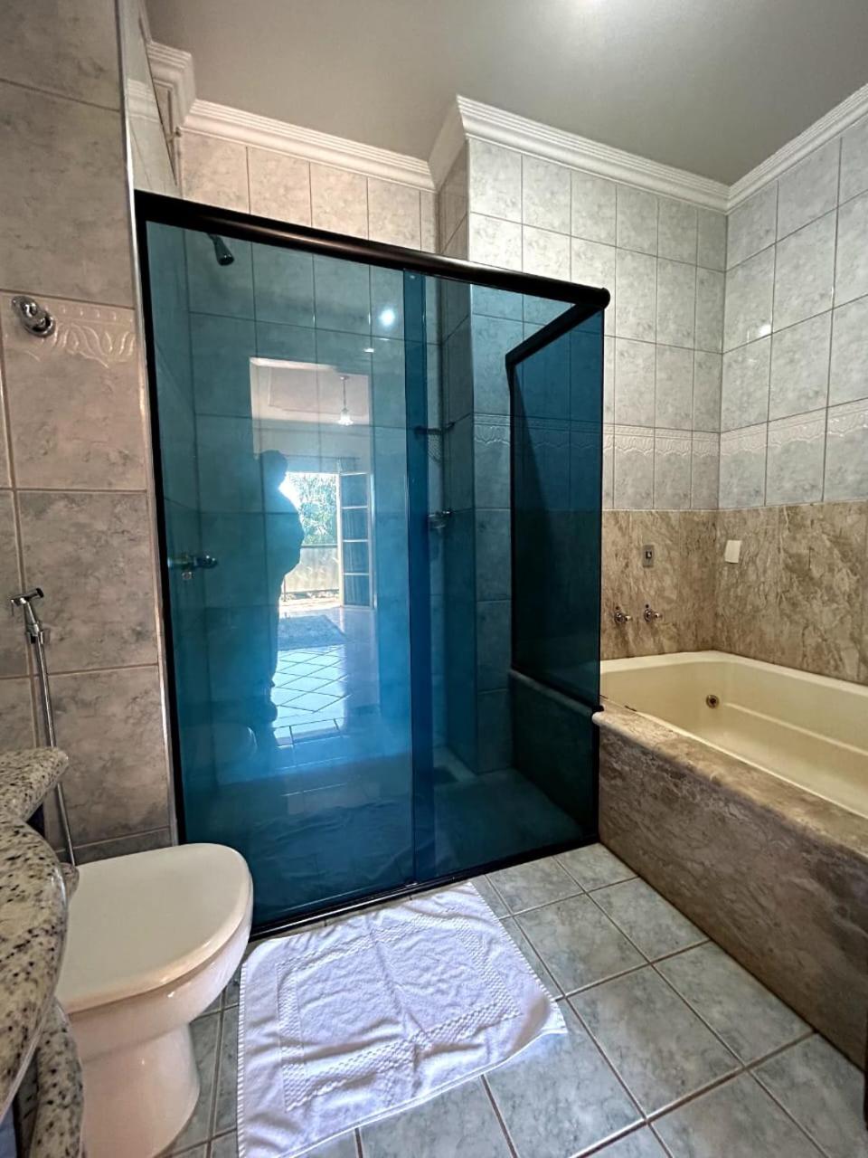 Suite with Spa Bath photo 3