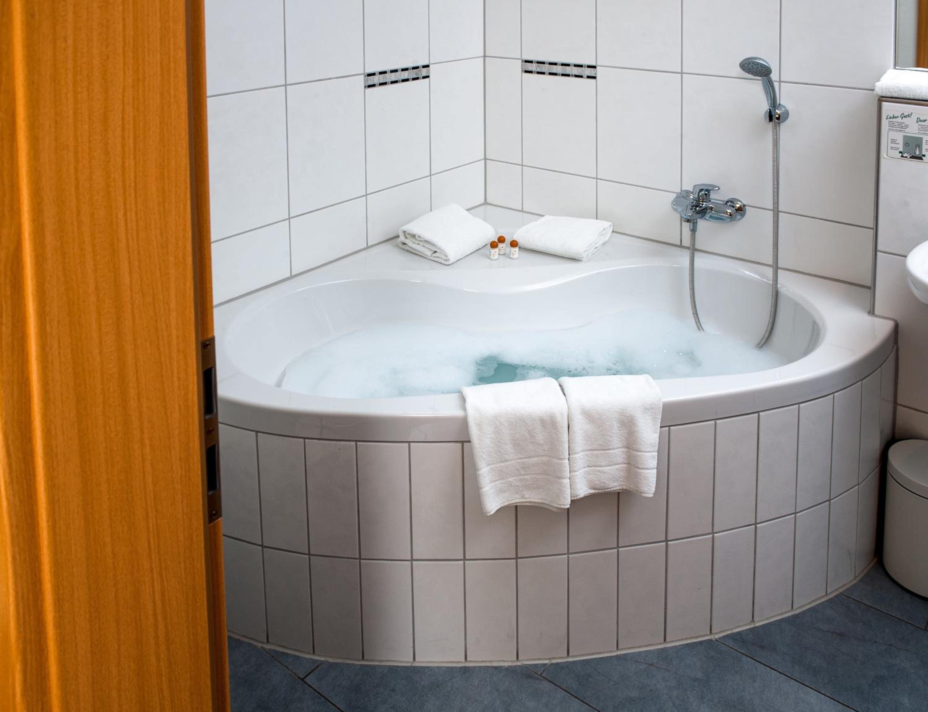 Double Room - Photo 6