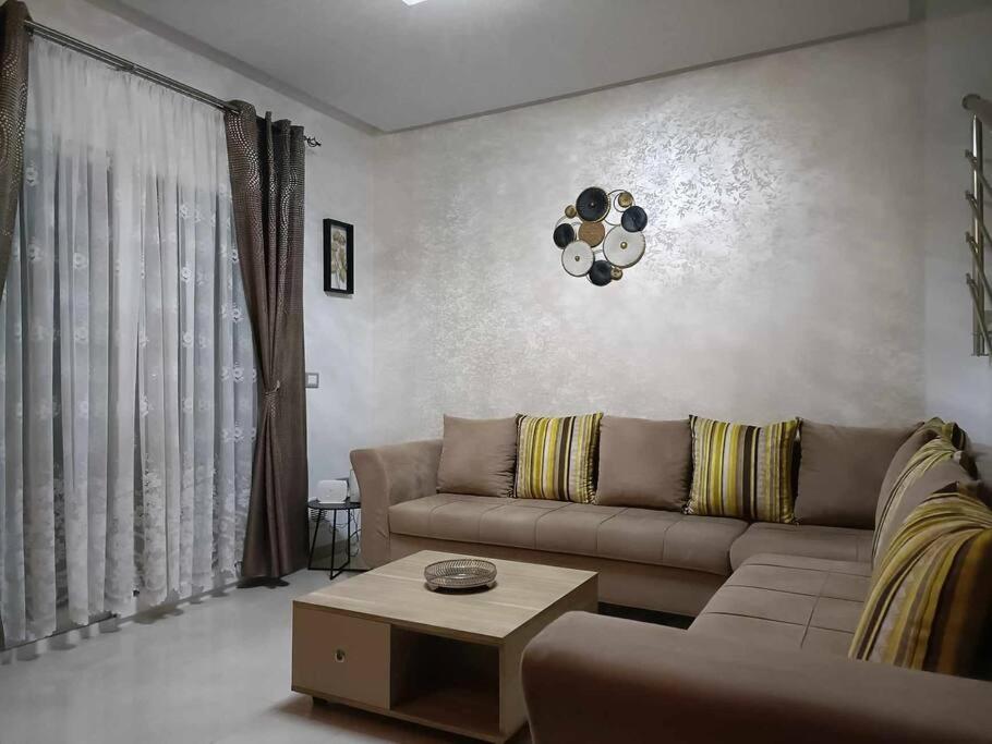 Three-Bedroom Villa photo 1