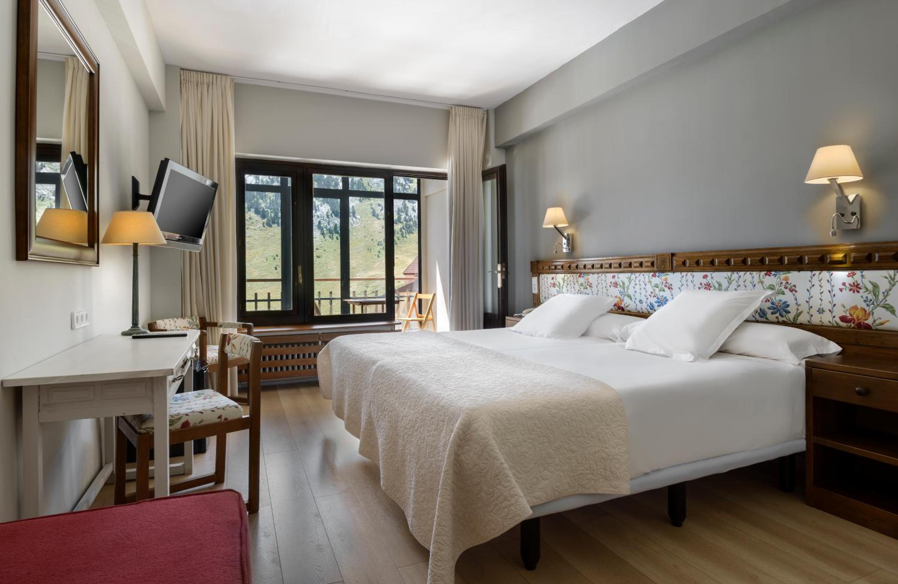 Triple Room with Mountain View photo 2