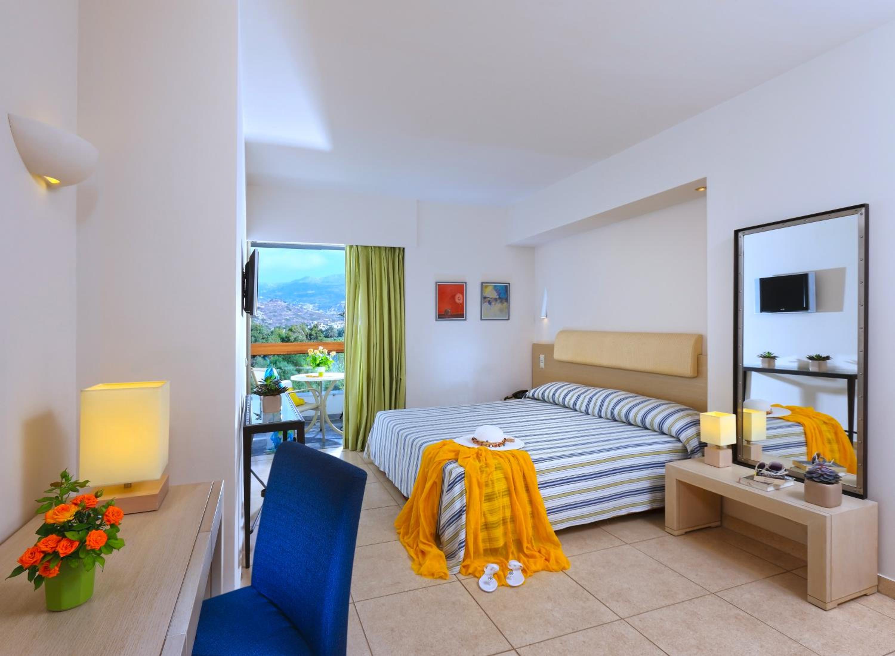 Double or Twin Room with Sea View