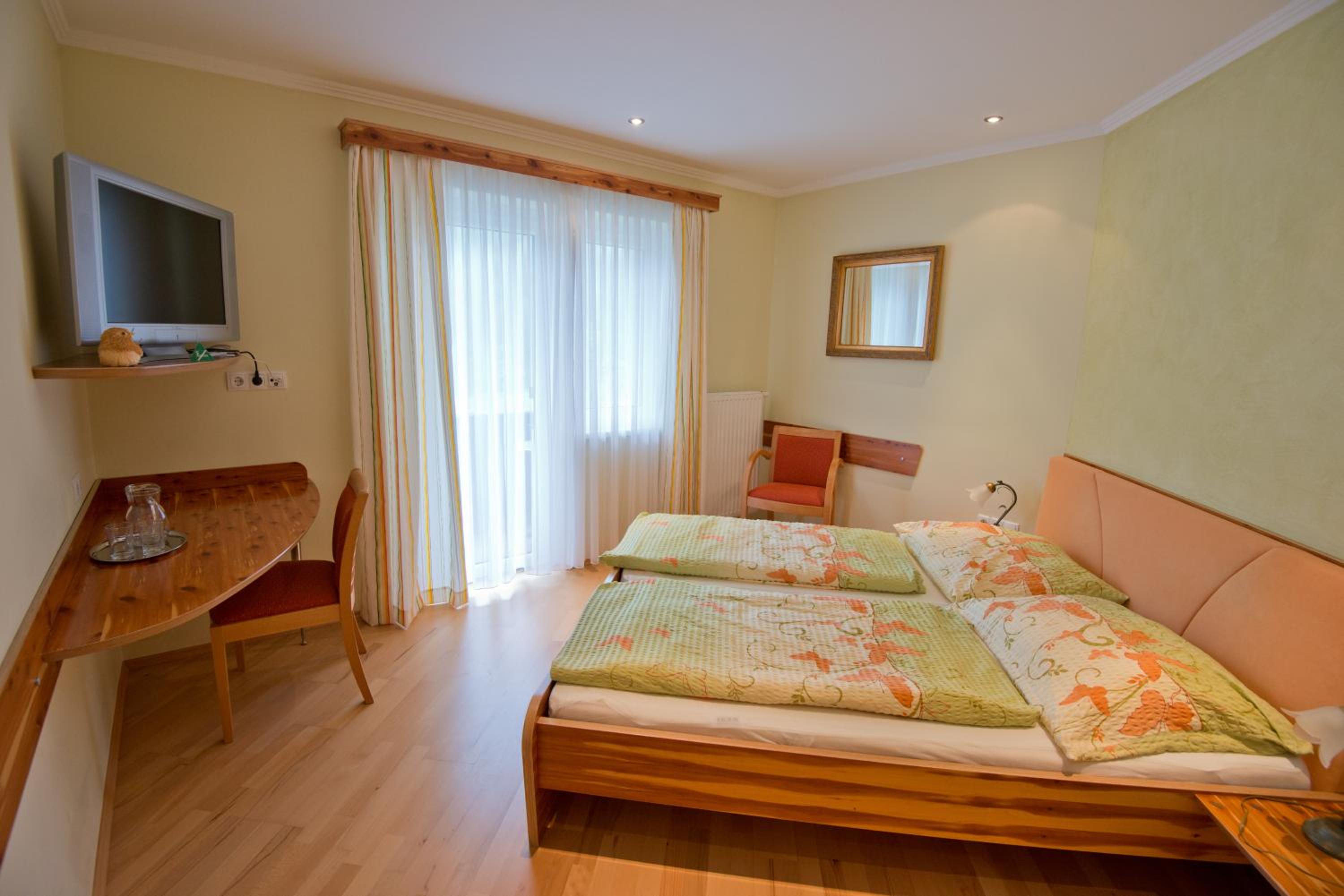 Double Room with Mountain View