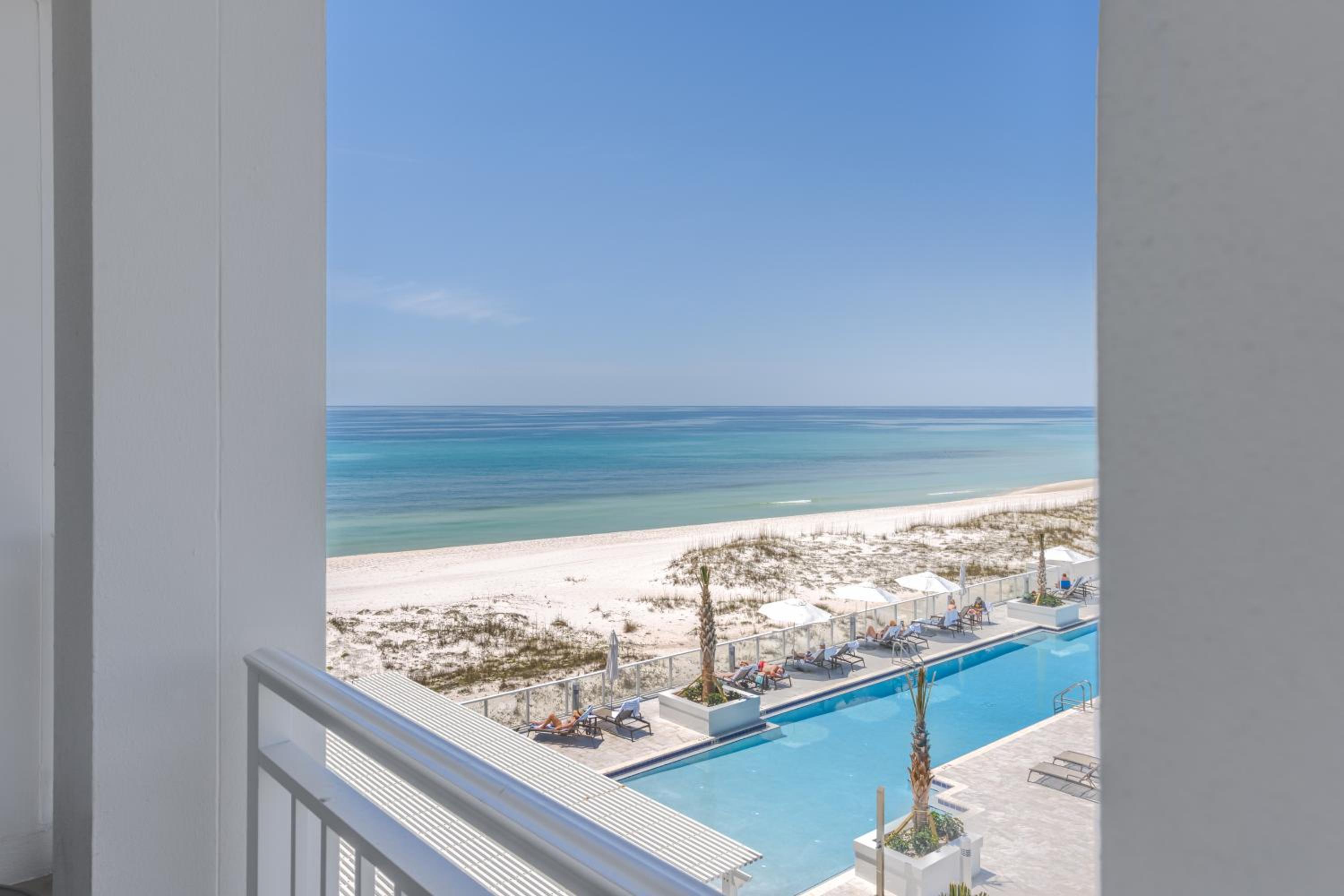 King Executive Bay Front With Balcony photo 2