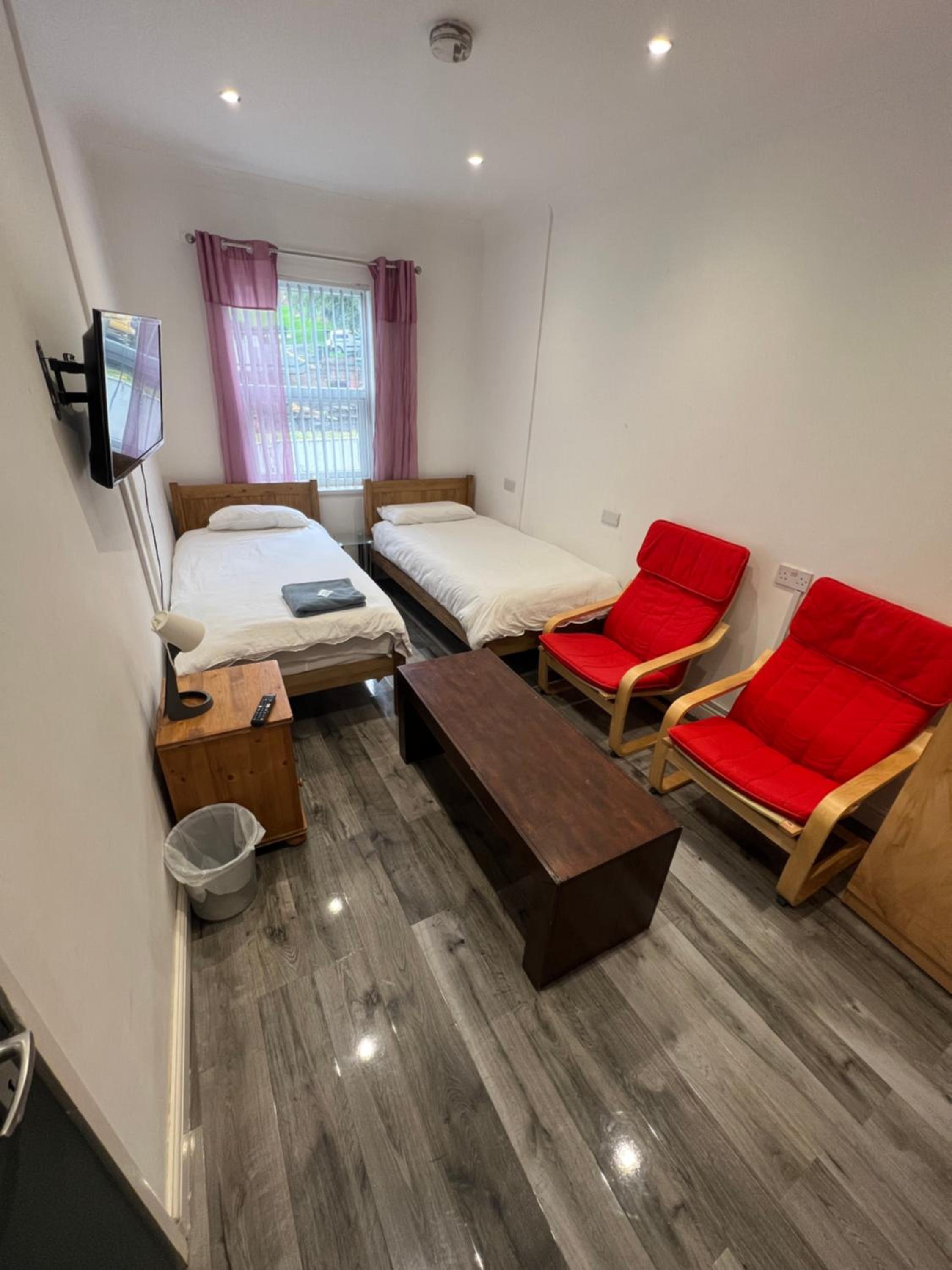 Budget Twin Room photo 1
