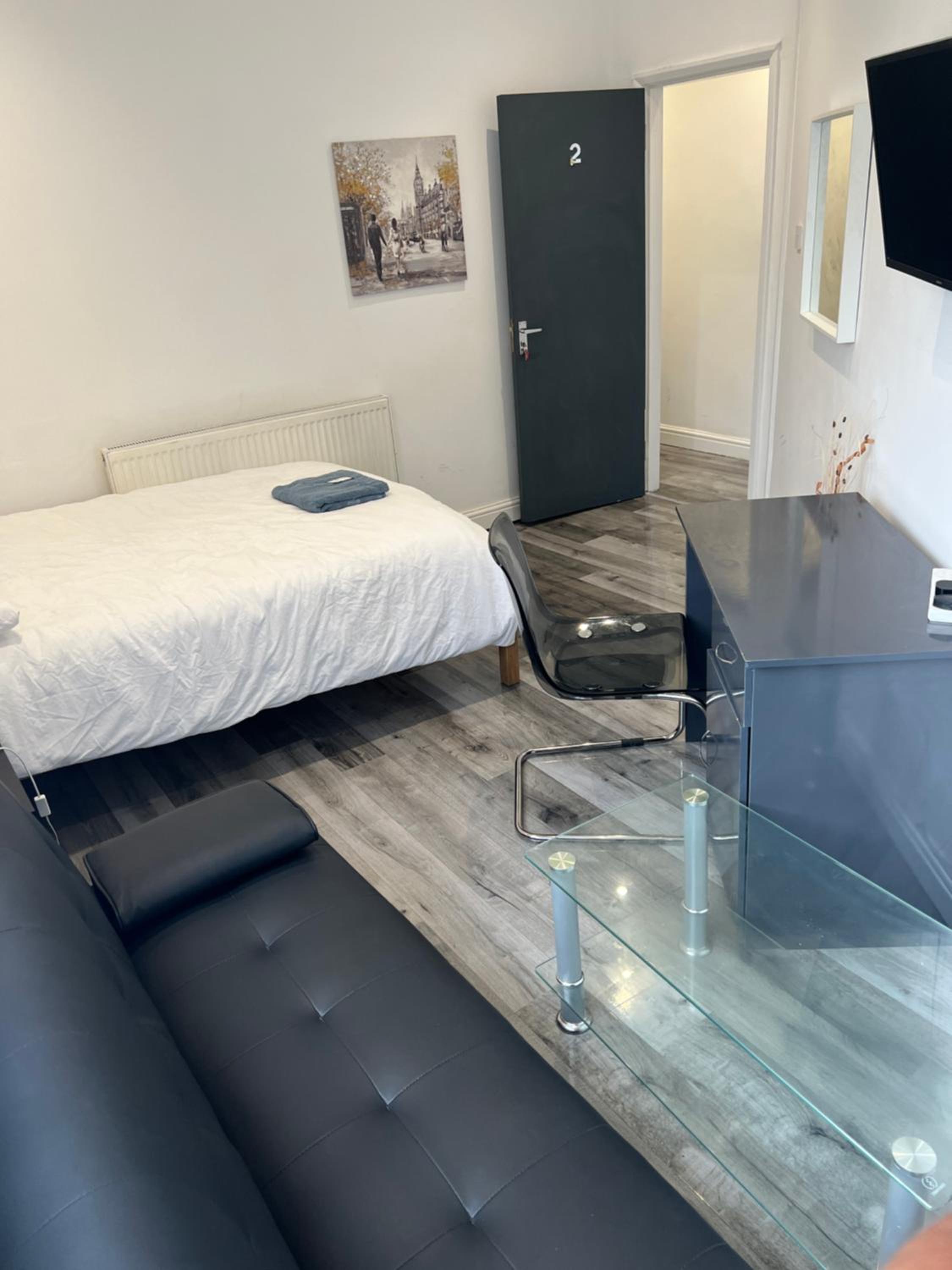 Budget Double Room photo 1