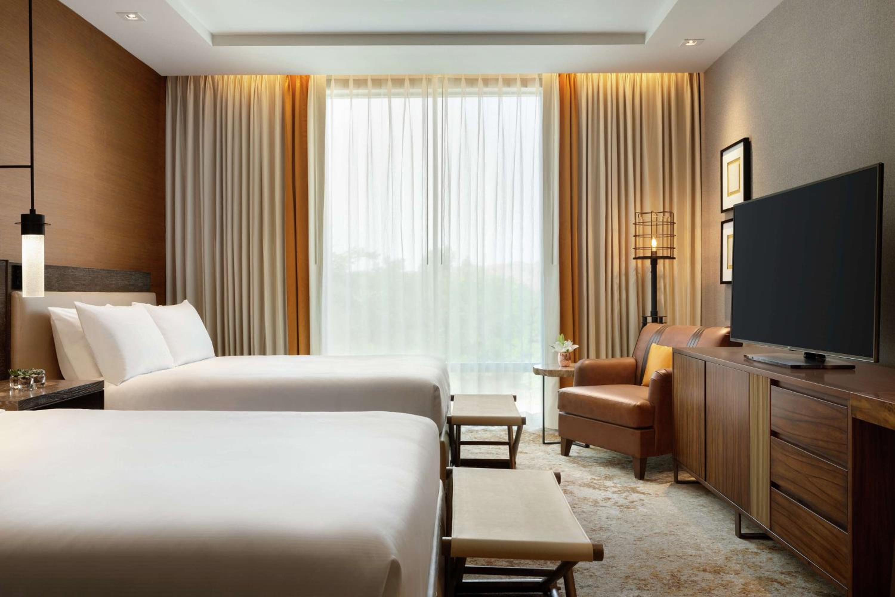 Queen Room with Two Queen Beds - Photo 1