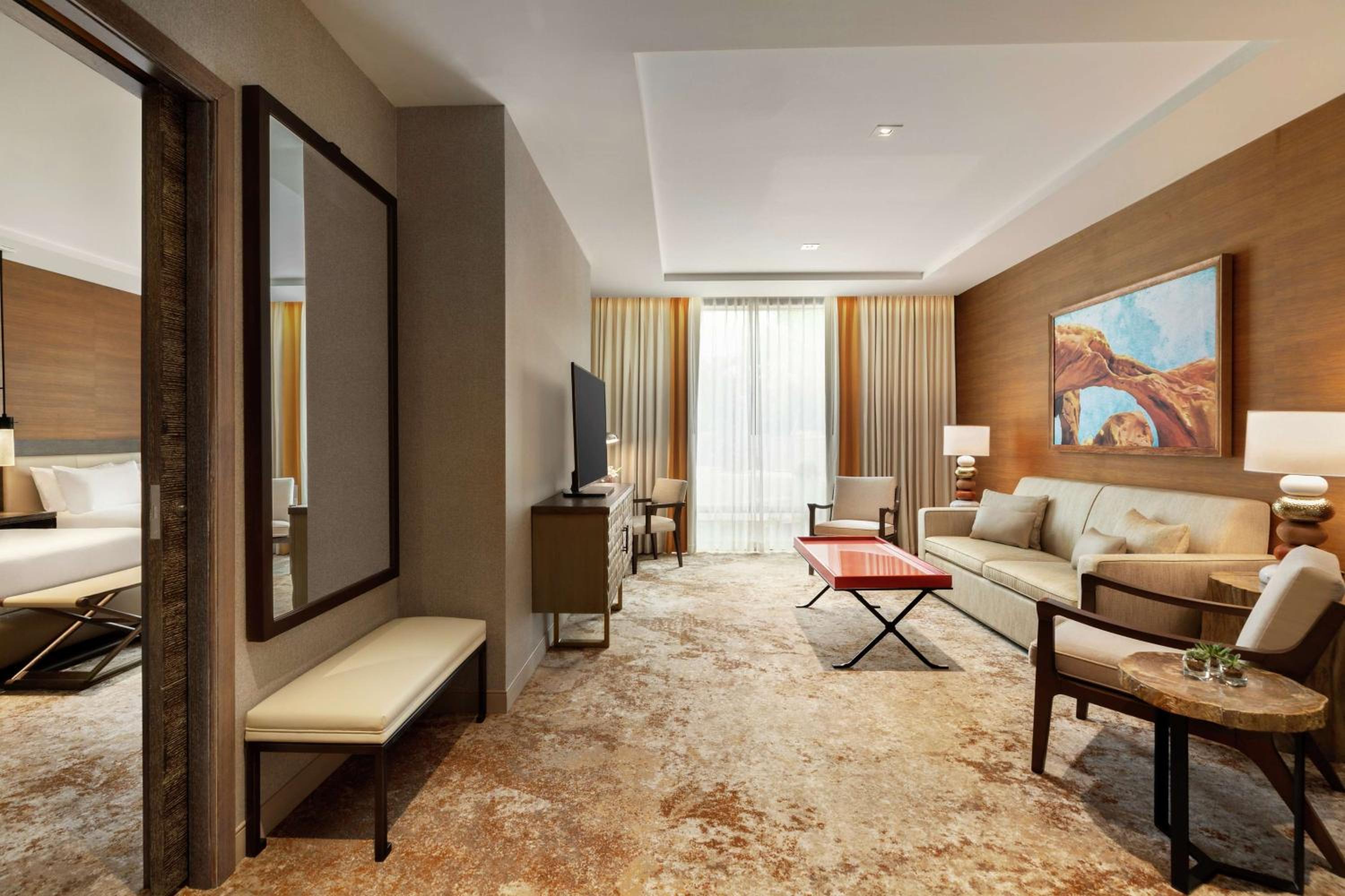 One-Bedroom Queen Suite with Two Queen Beds - Hearing Access - Photo 1