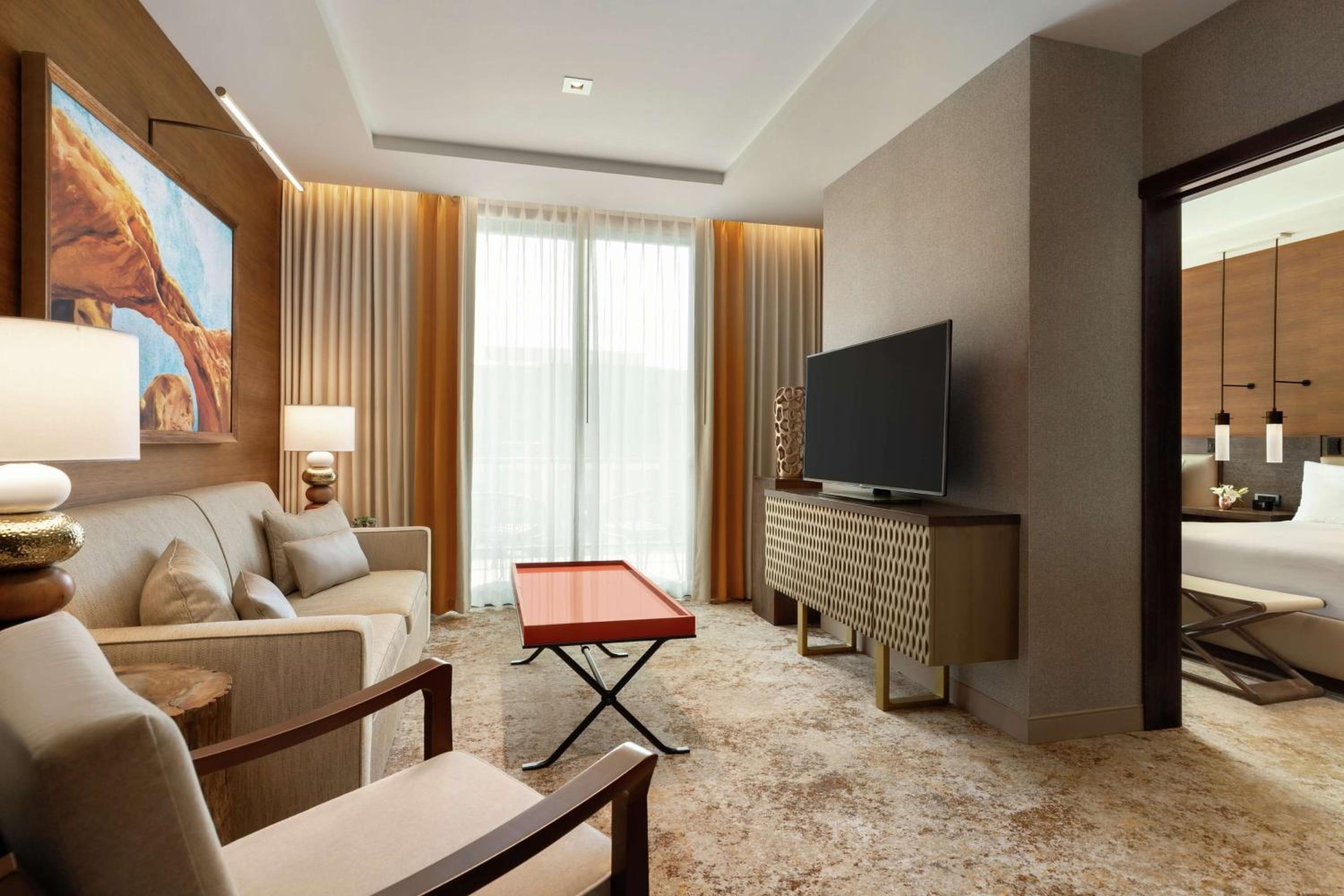 One-Bedroom Queen Suite with Two Queen Beds - Hearing Access - Photo 5