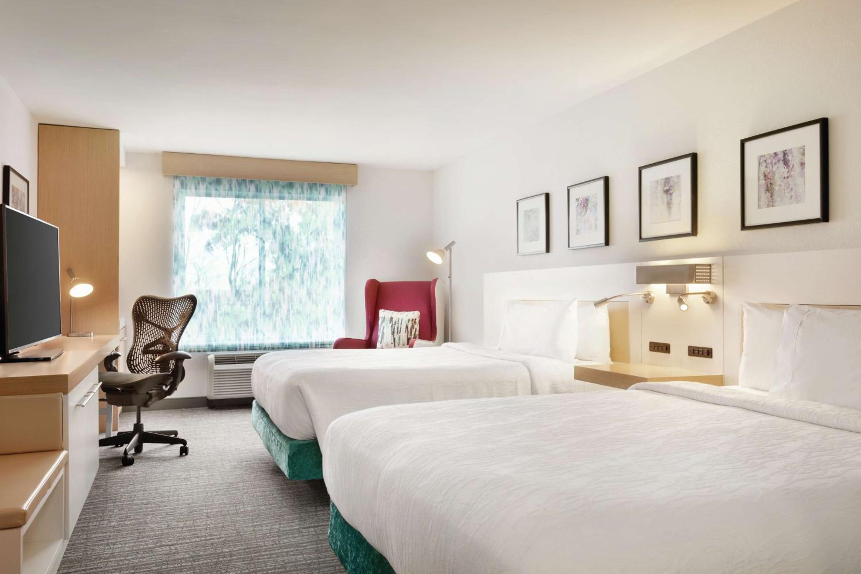 Queen Room with Two Queen Beds - Photo 1