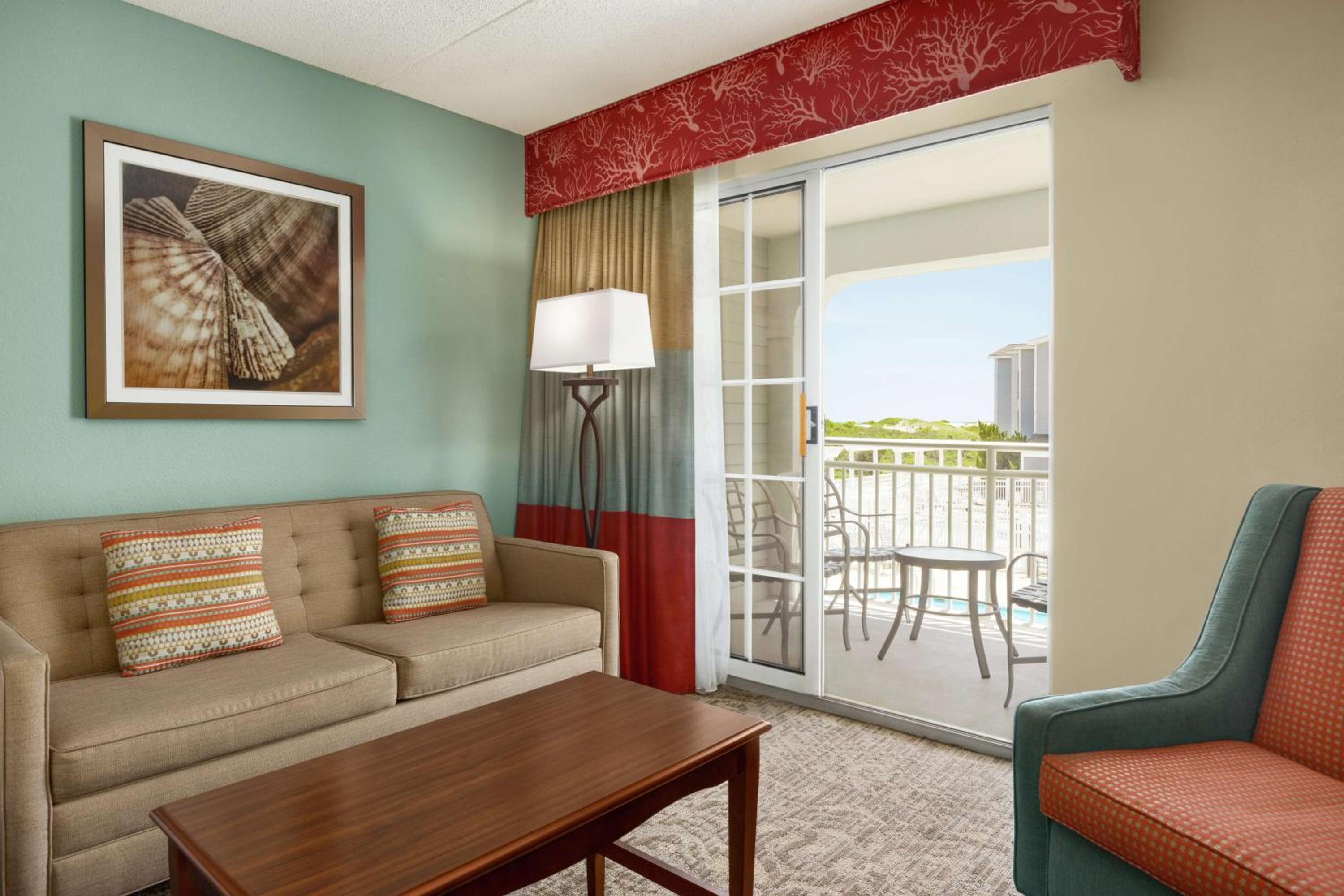 Queen Room with Partial Ocean View - Photo 6