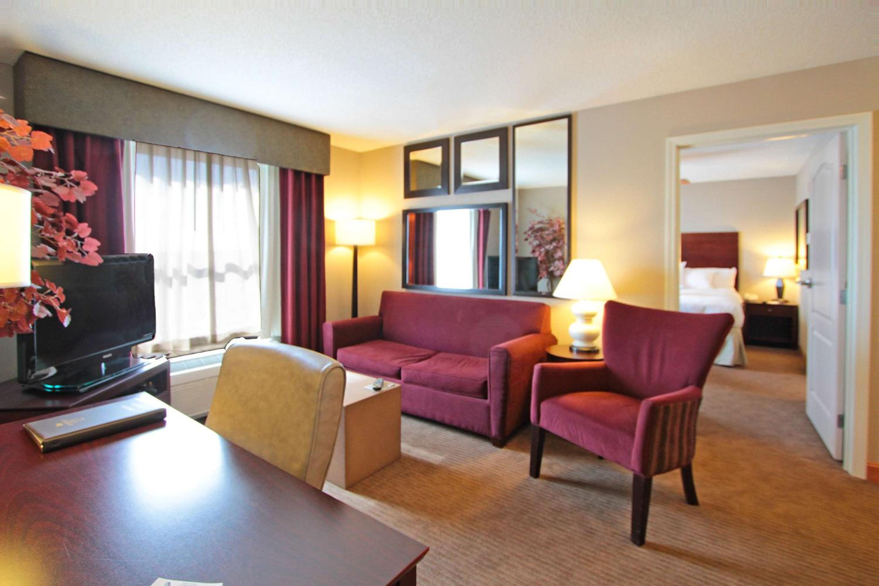 King Room with Two King Beds Suite - Photo 4