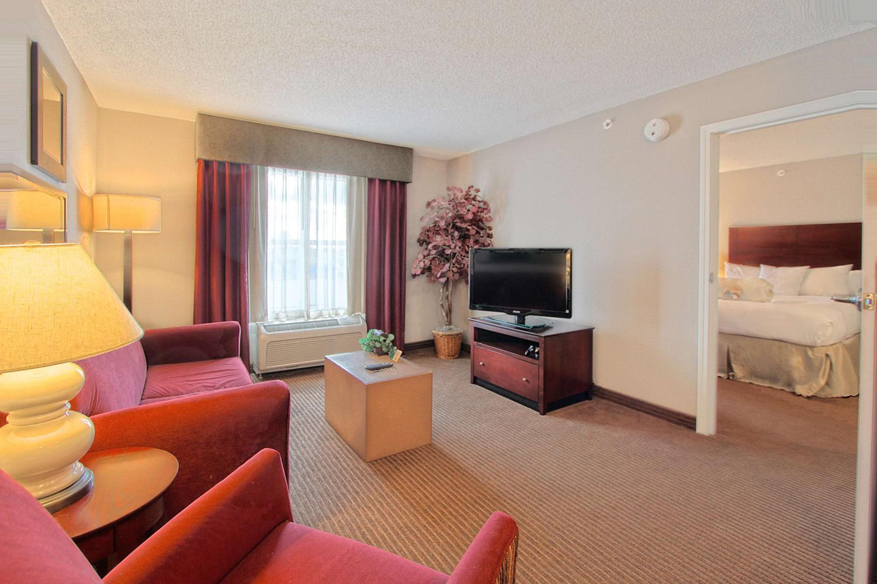 One-Bedroom King Suite - Non-Smoking - Photo 1