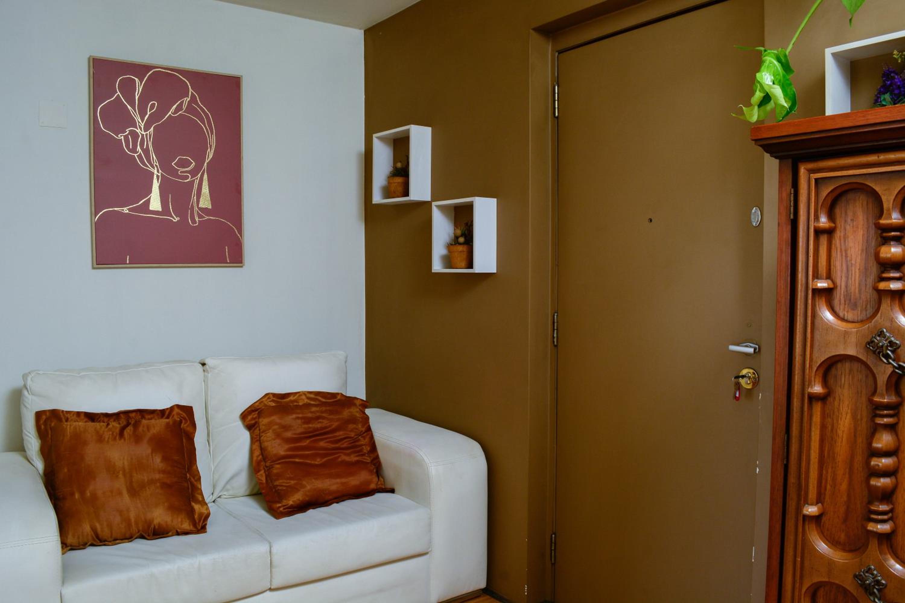 Studio Apartment - Photo 5