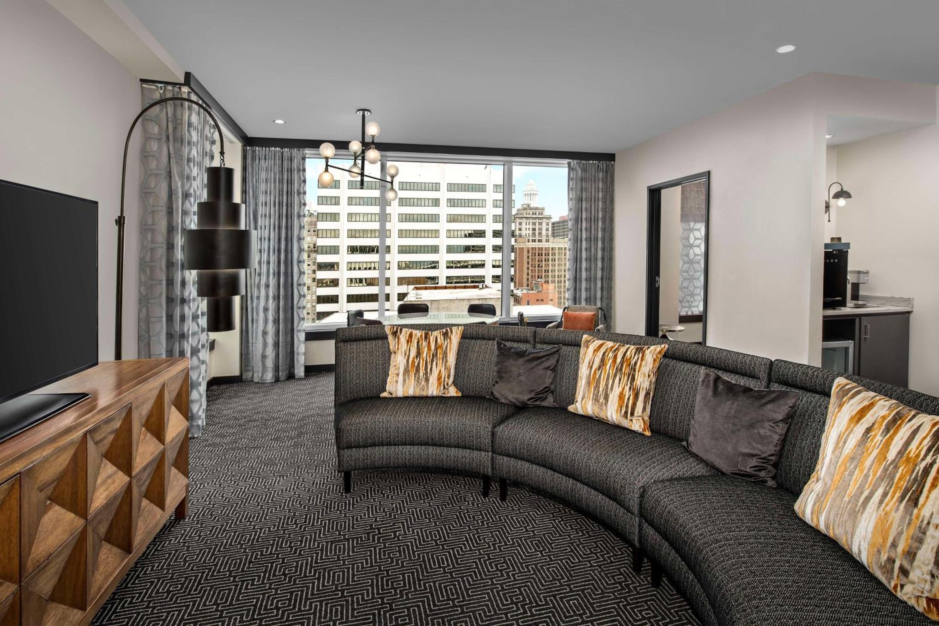 Suite with City View