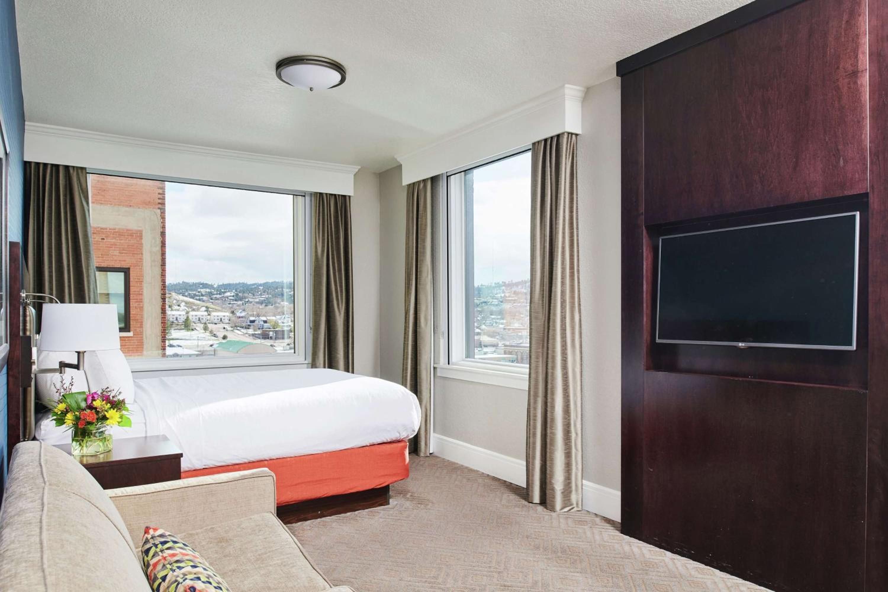 Two-Bedroom King Suite