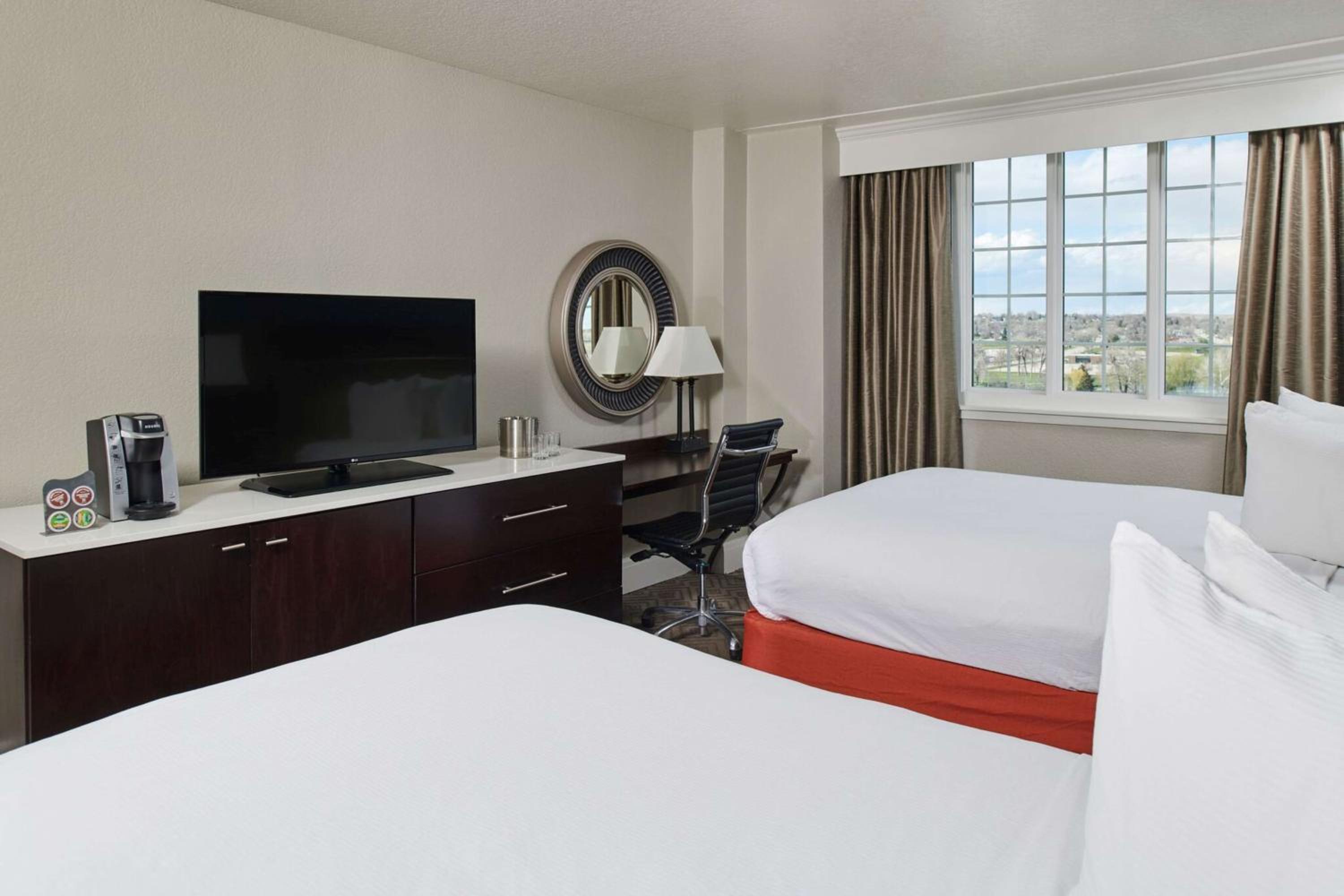 Double Room with Two Double Beds - Photo 3