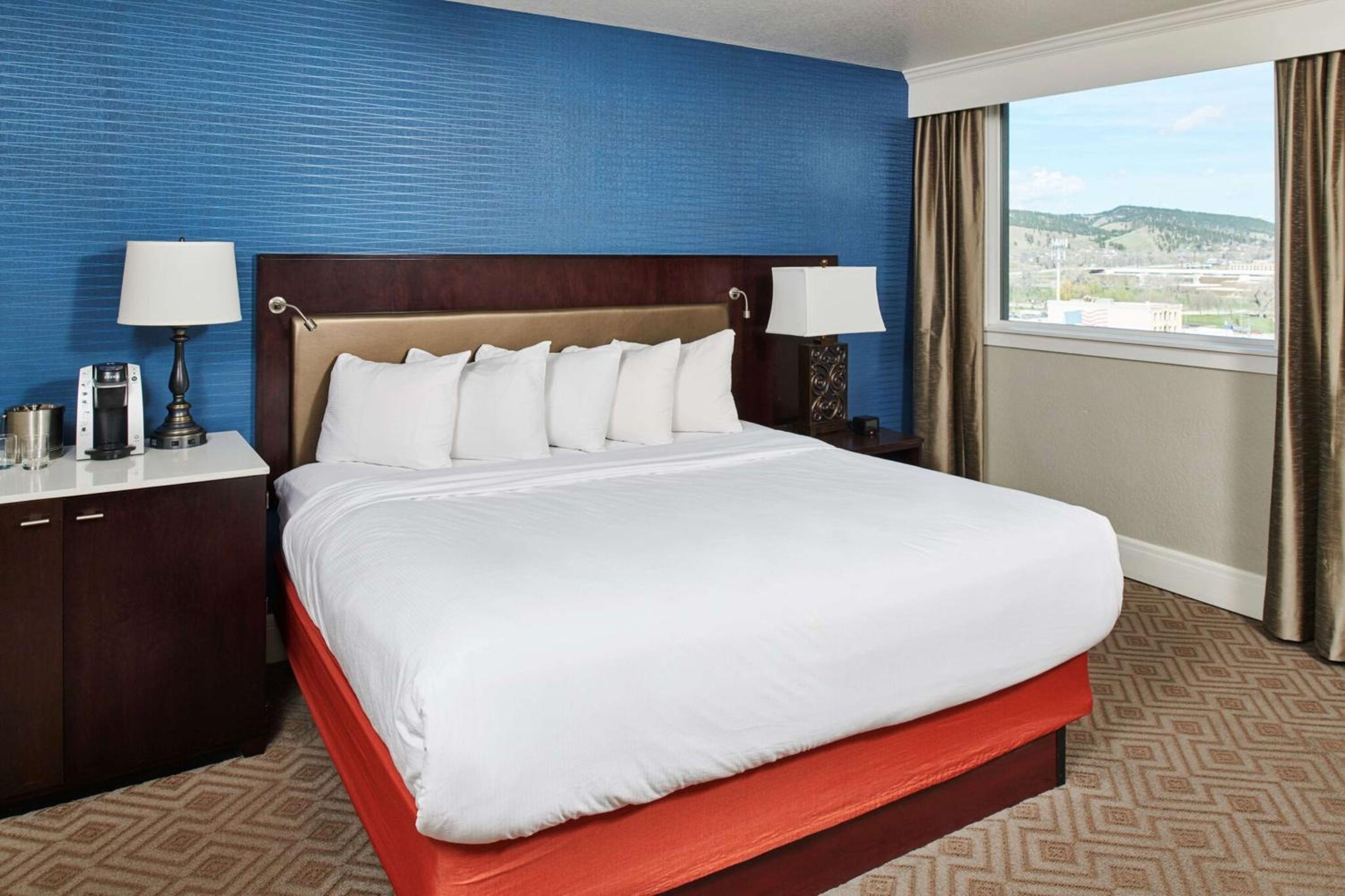 One-Bedroom Kiong Suite with Sofa Bed