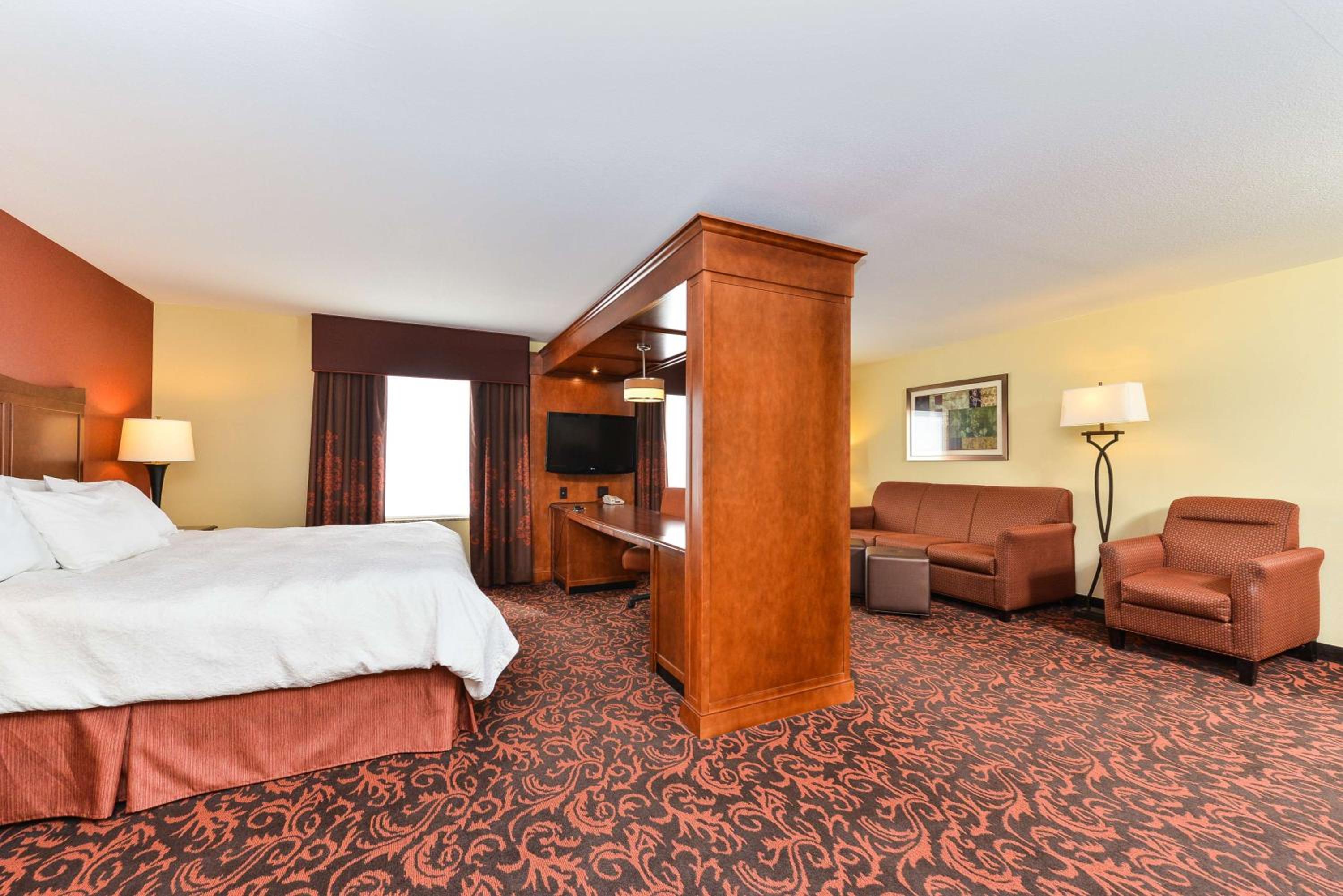 King Studio Suite - Non-Smoking - Photo 2