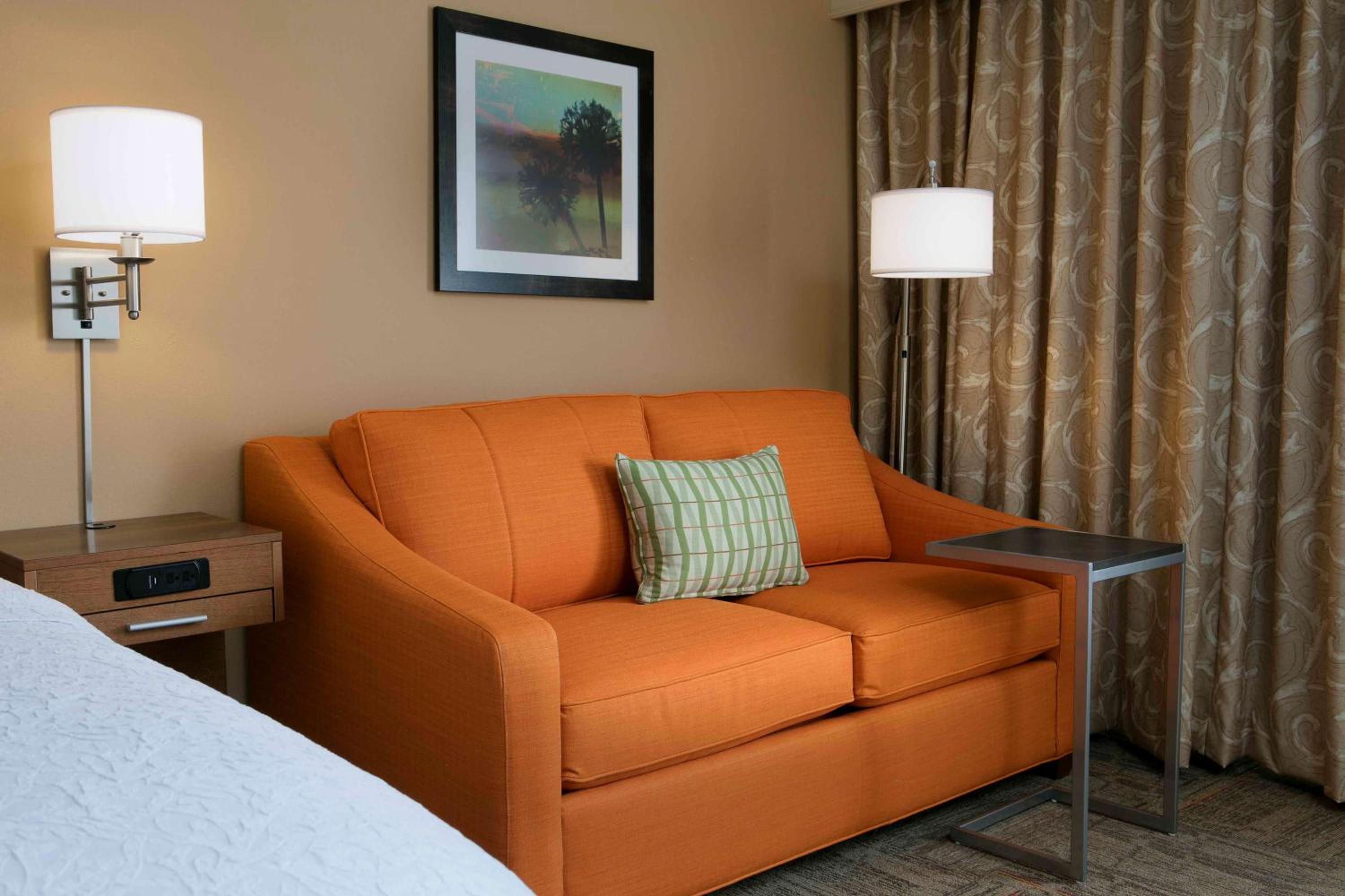 King Room with Sofa Bed and Study - Non-Smoking - Photo 1