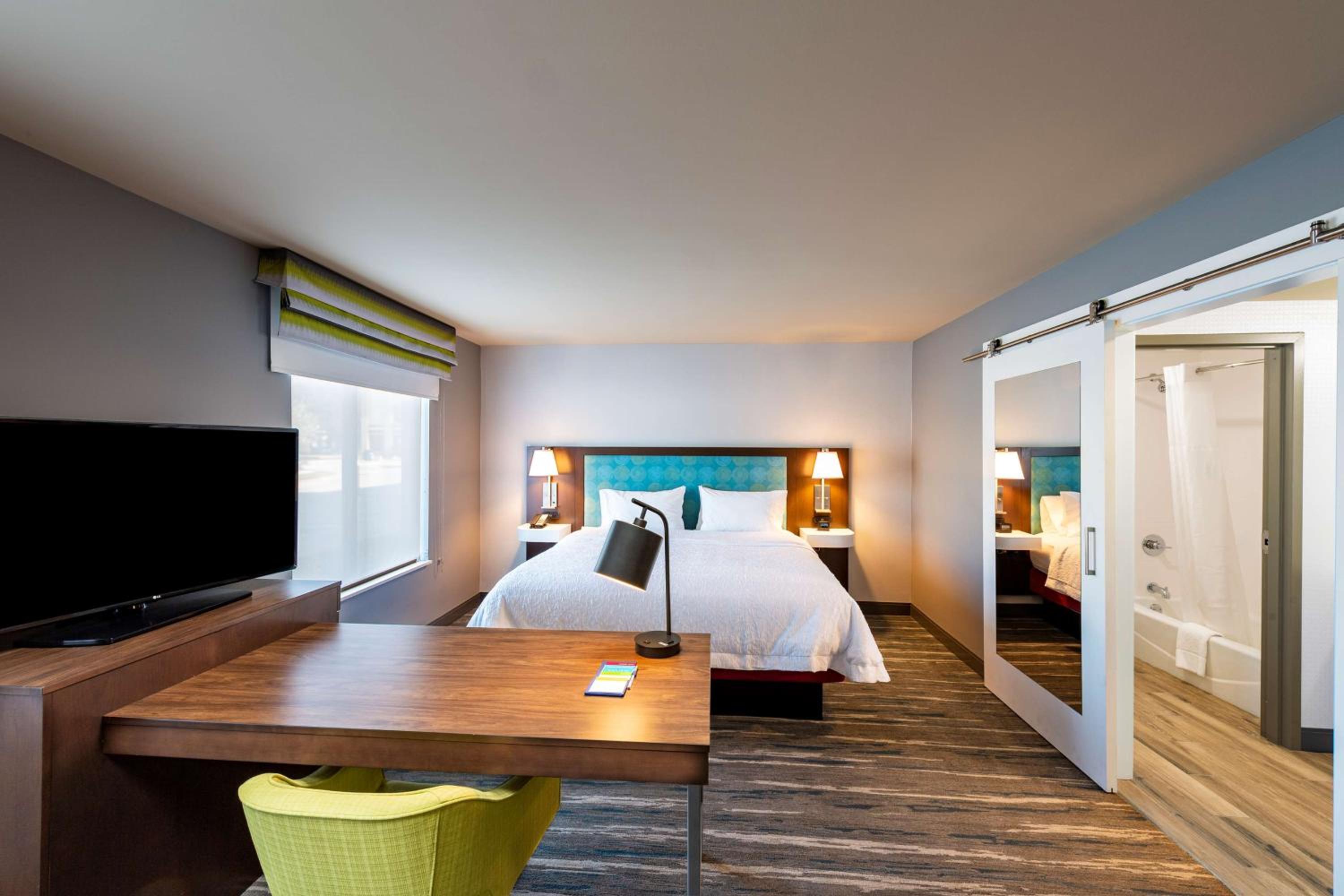 King Studio Suite - Photo 3