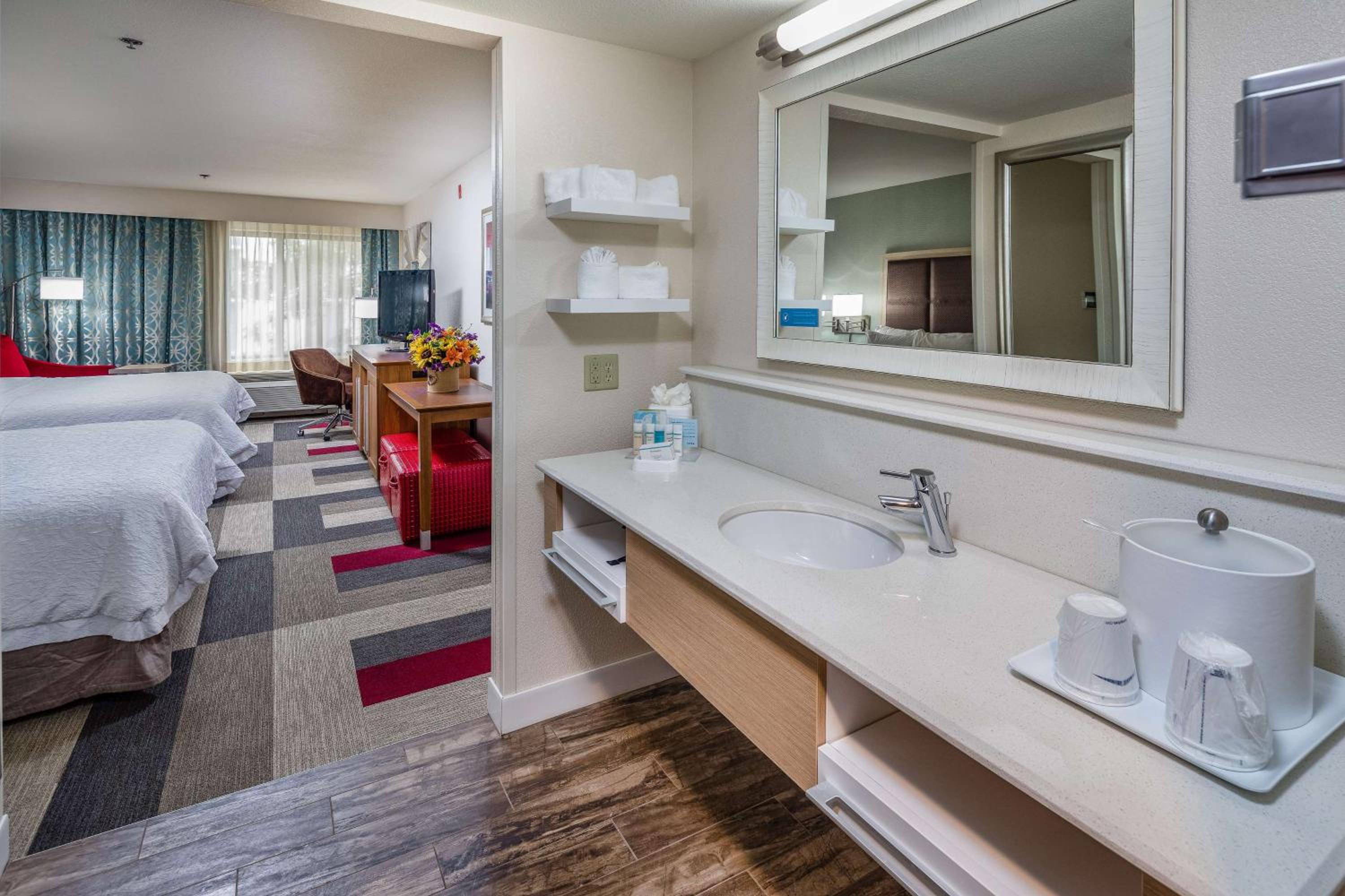 Premium Queen Room with Two Queen Beds - Non-Smoking