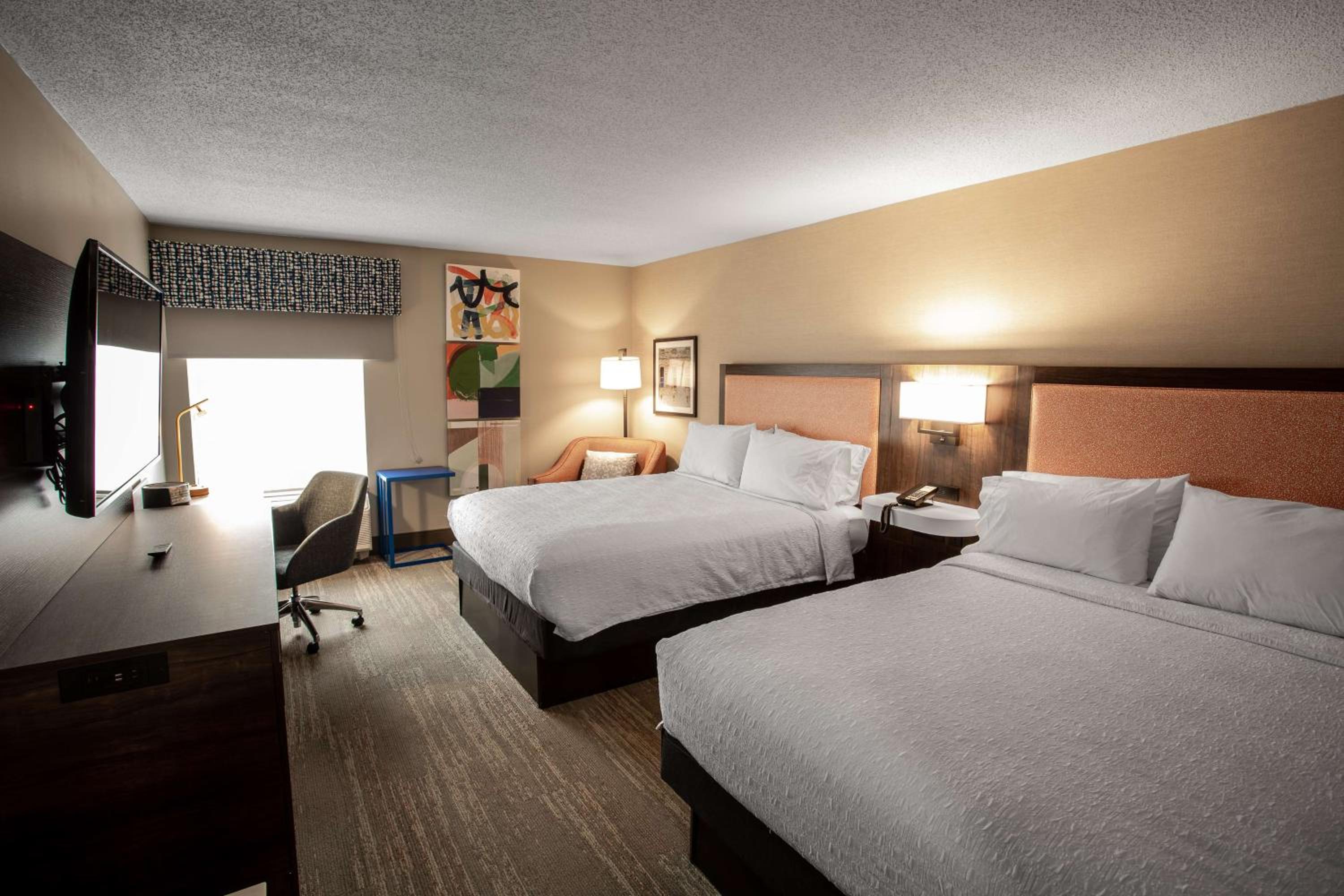 Room with Two Queen Beds - Non-Smoking - Photo 1