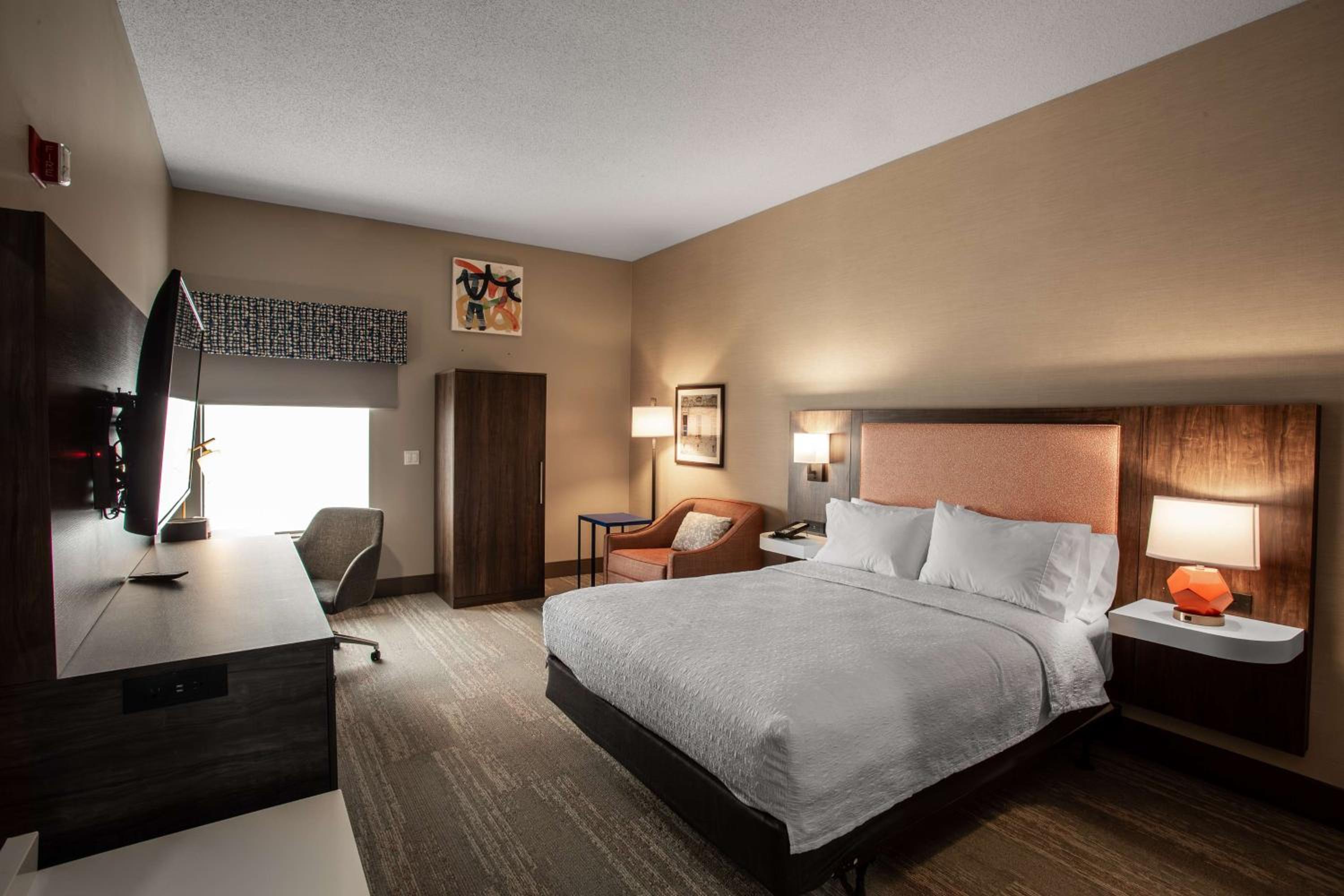 King Room - Mobility Access/Non-Smoking - Photo 3