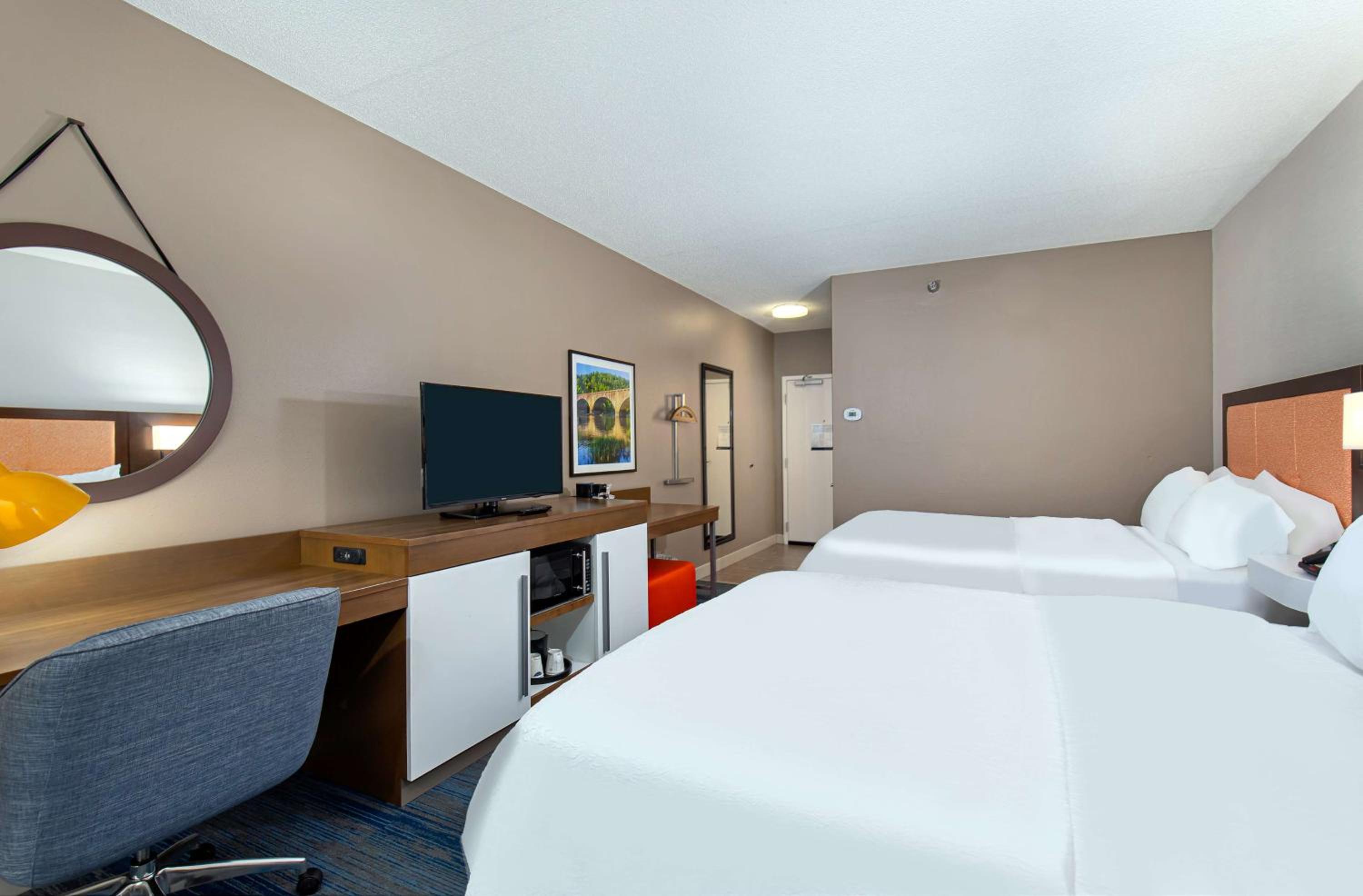 Room with Two Queen Beds - Non-Smoking photo 1
