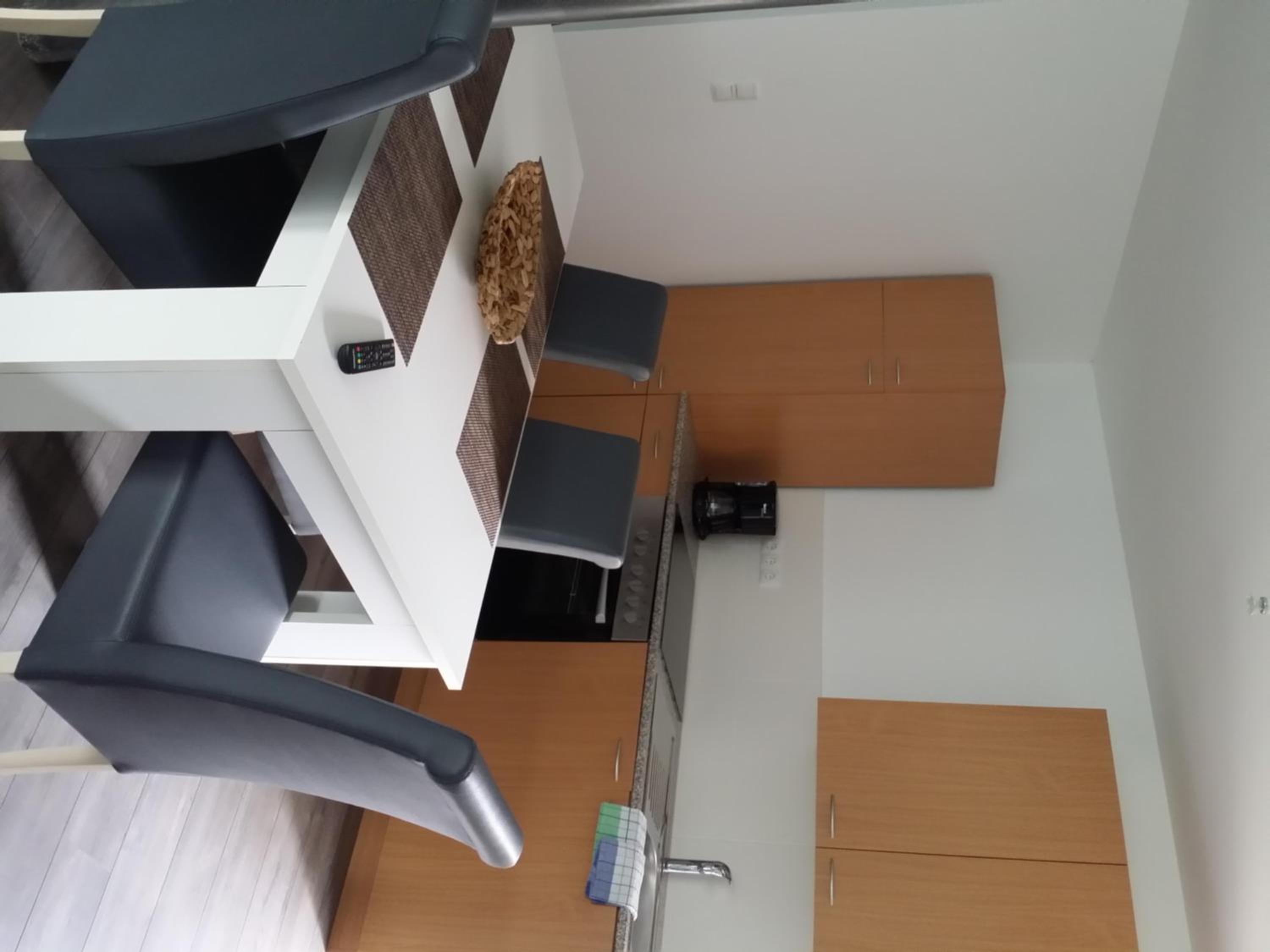 Apartment with Terrace - Photo 2