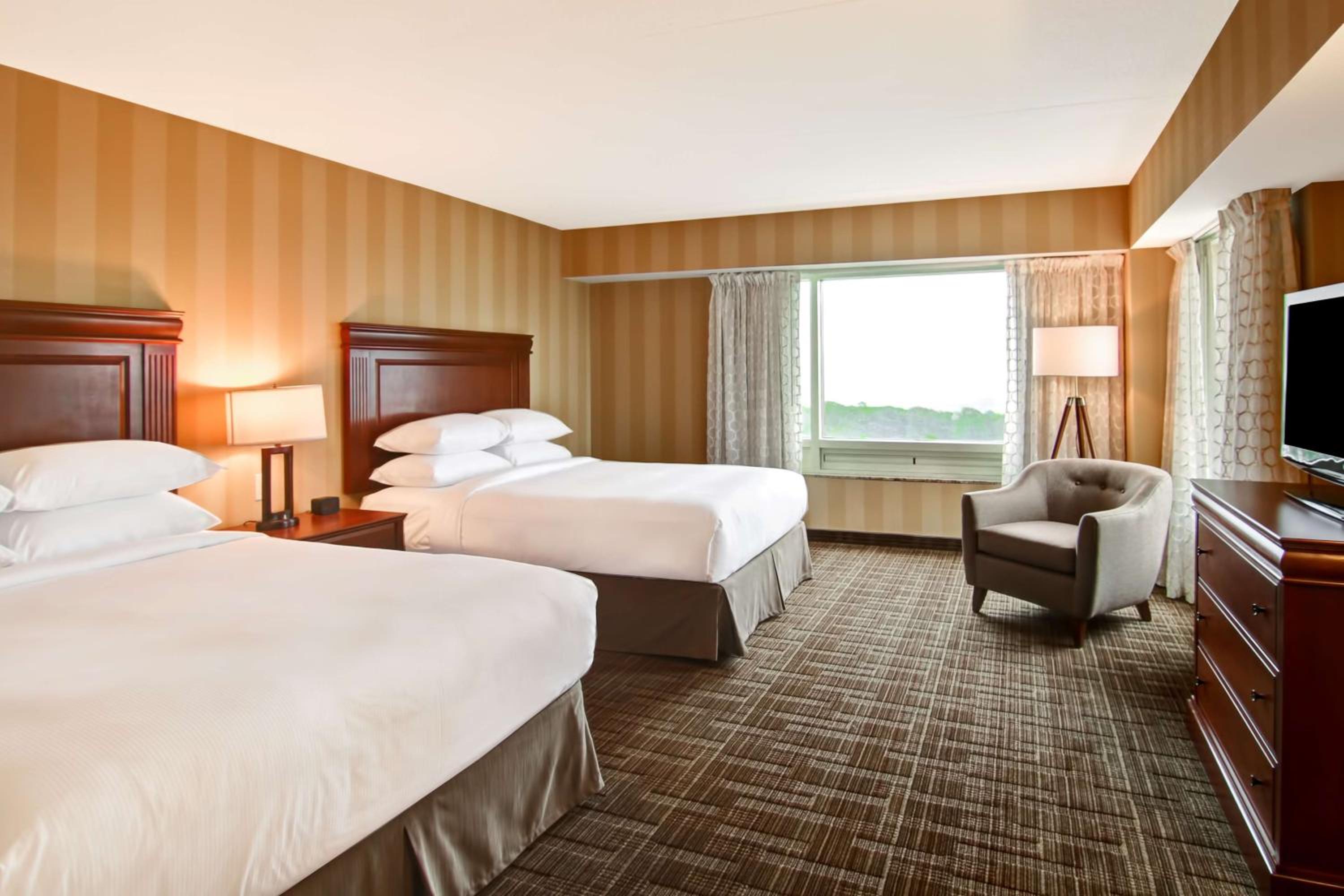 Two-Room Suite with Two Queen Beds and Upper River View - Photo 1