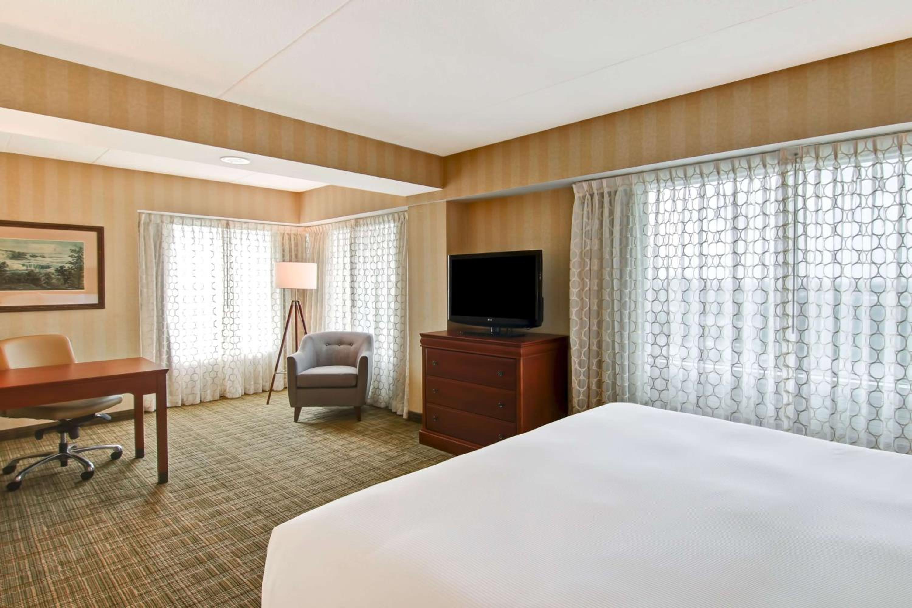Two-Room King Suite with Limited View - Floors 3-4