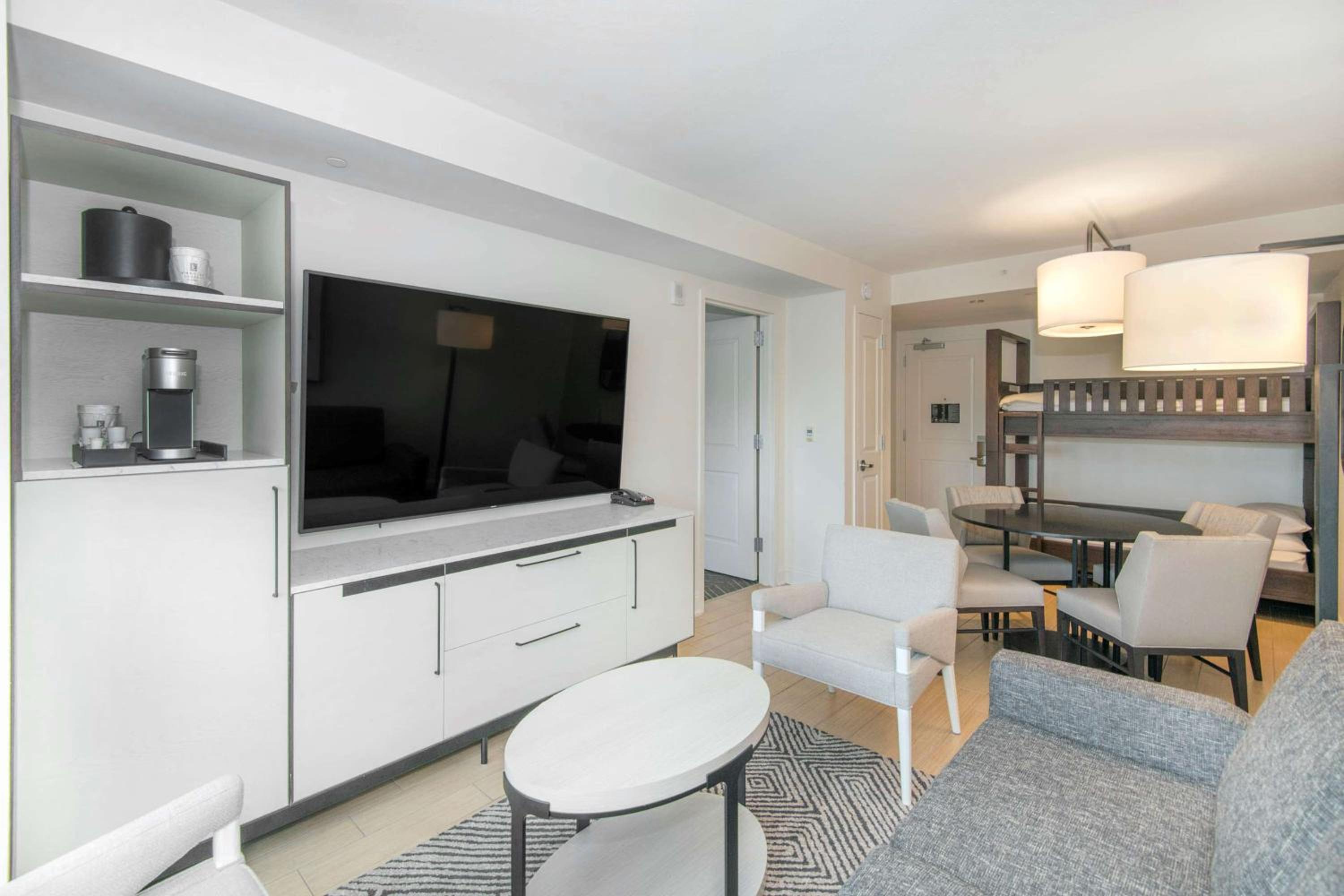Family Suite - Photo 9