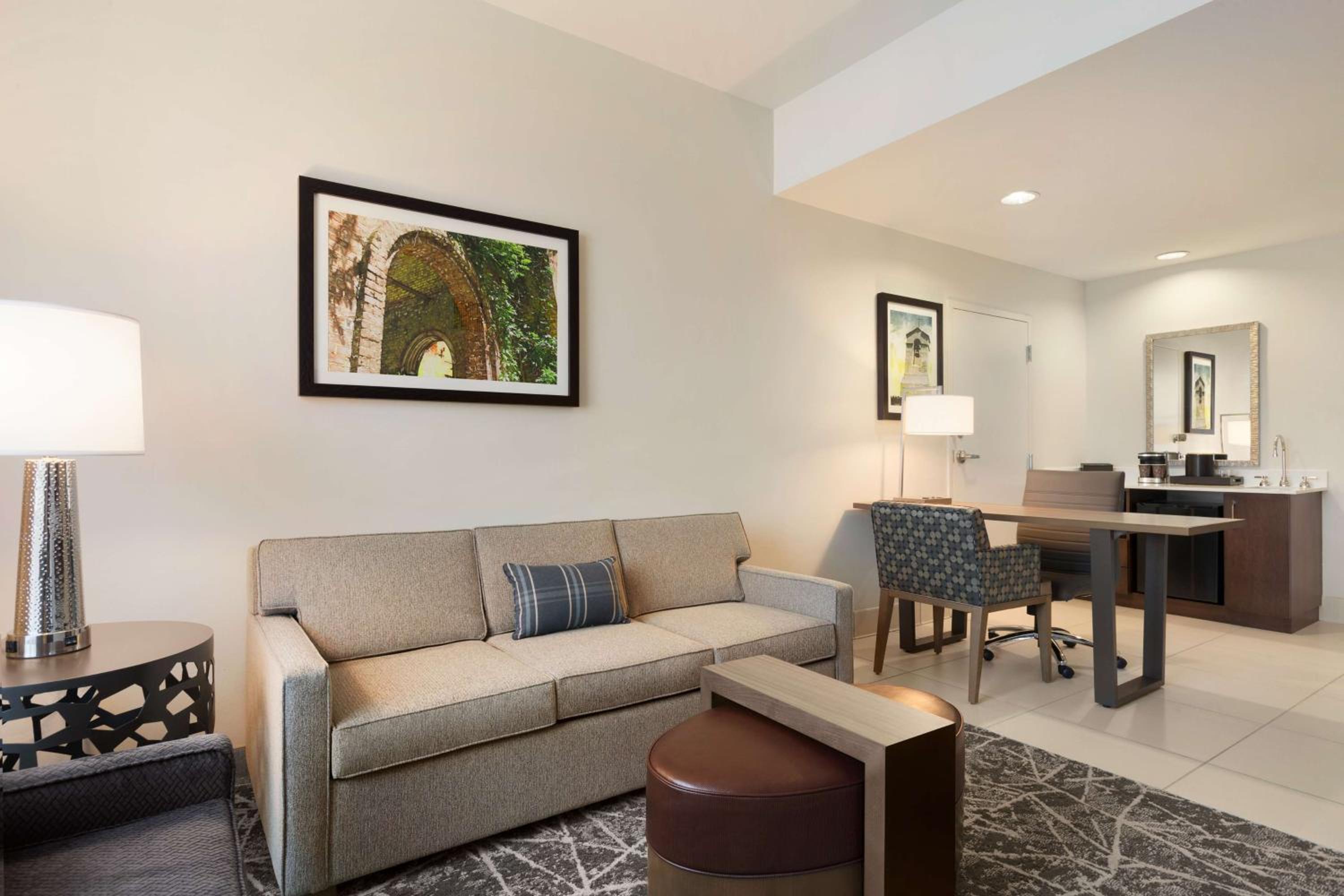 Suite, 1 King Bed, Accessible (Roll-In Shower)