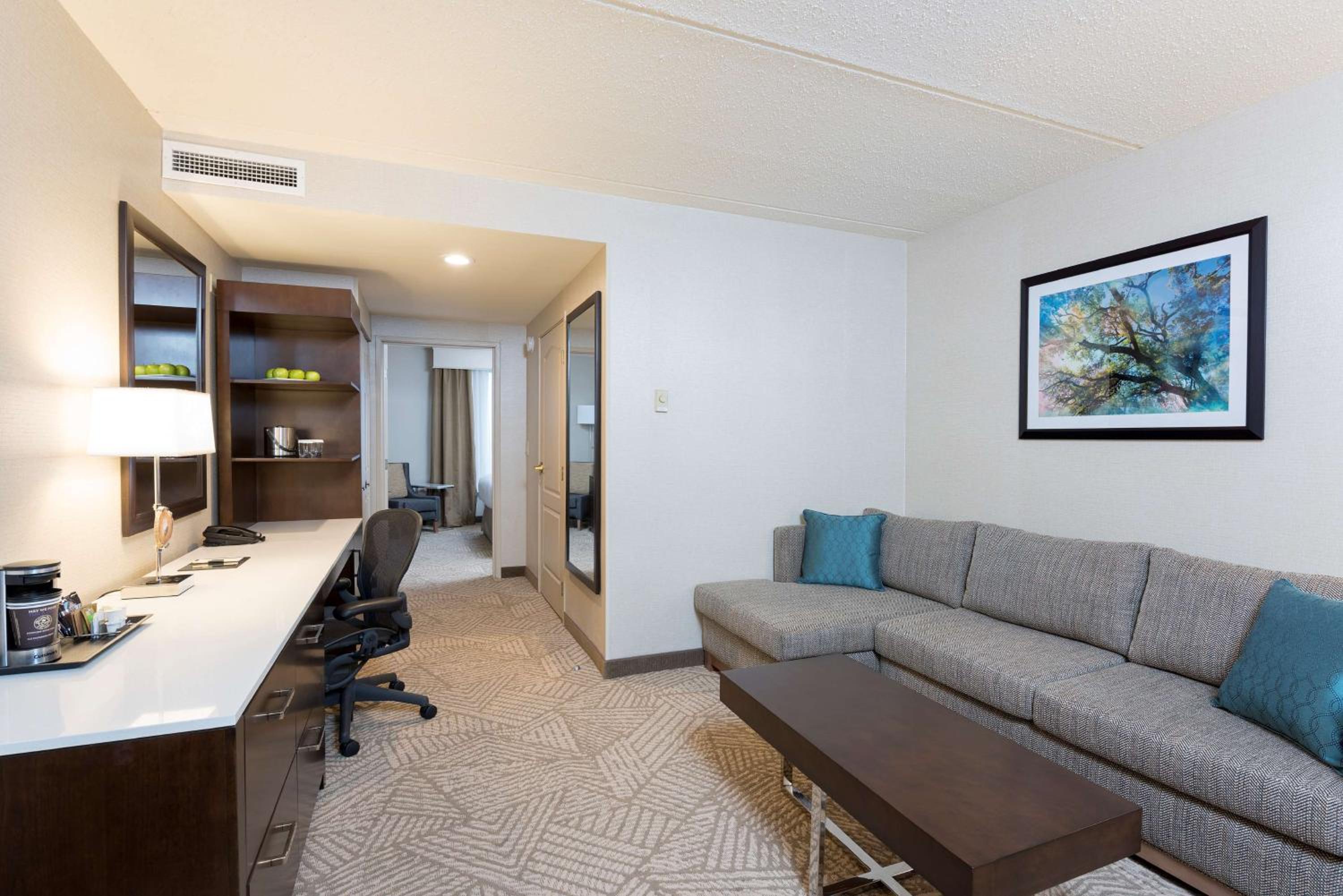 Two-Bedroom King Suite - Photo 3