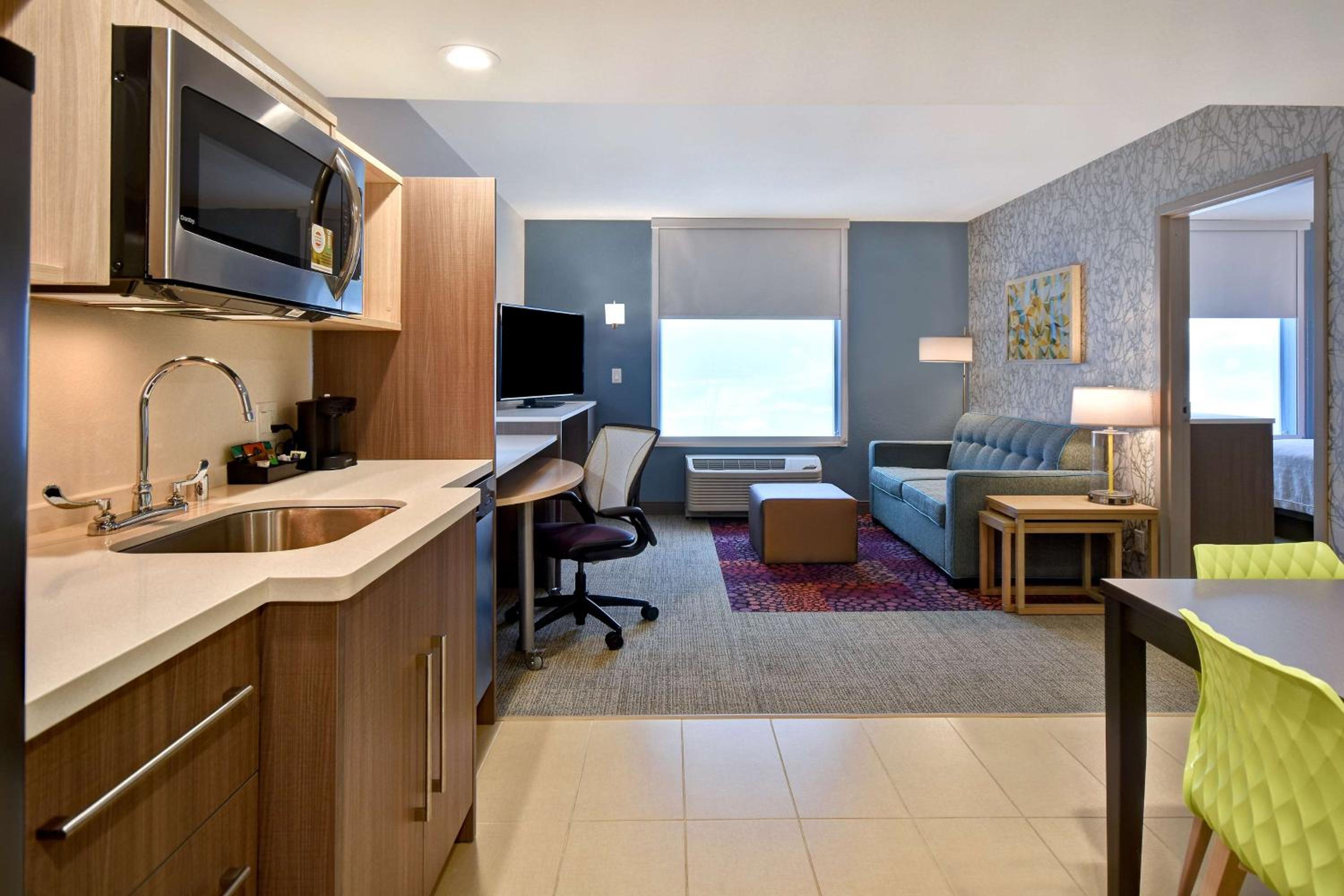 One-Bedroom King Suite - Non-Smoking - Photo 1