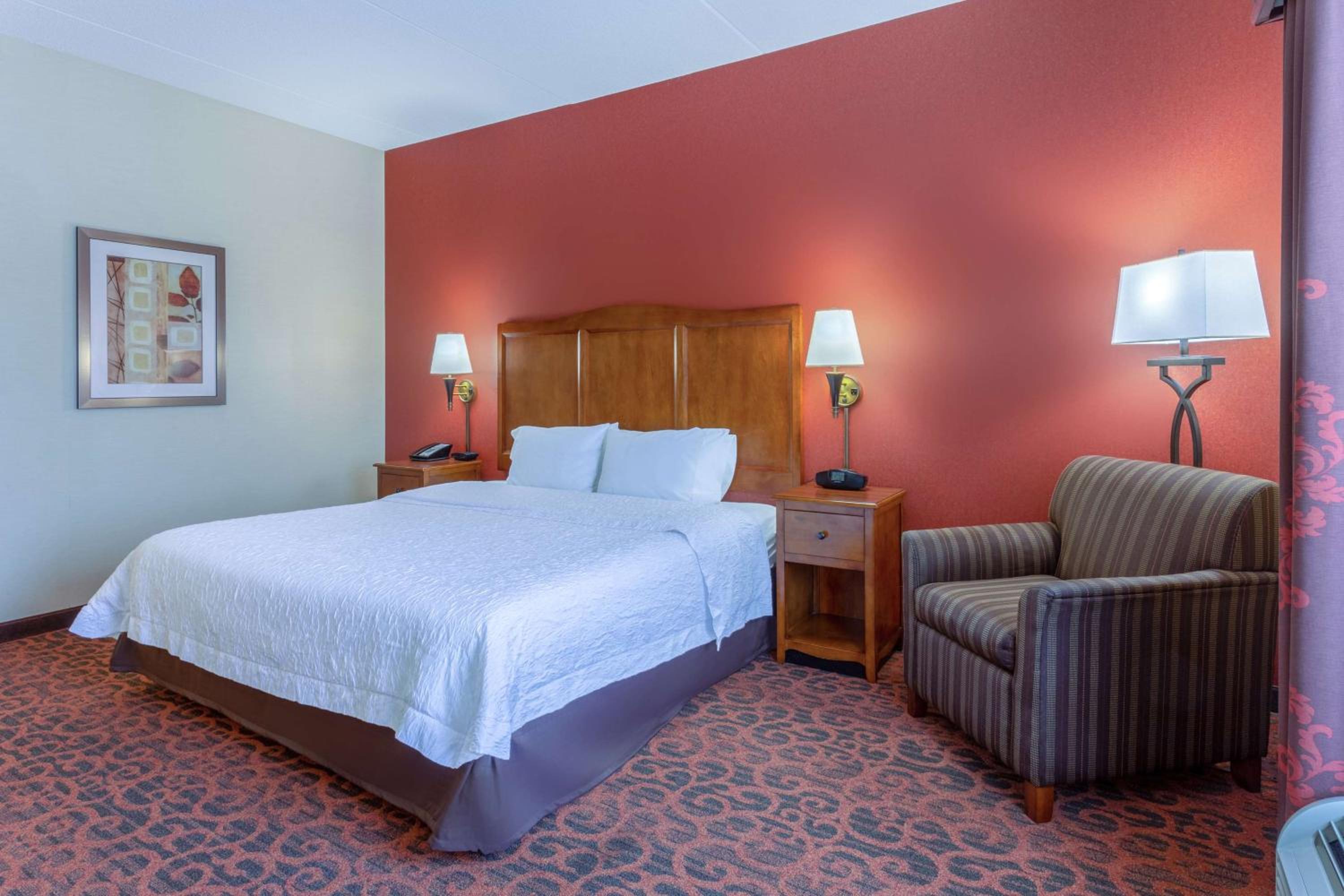 King Room - Hearing Access/Non-Smoking - Photo 6