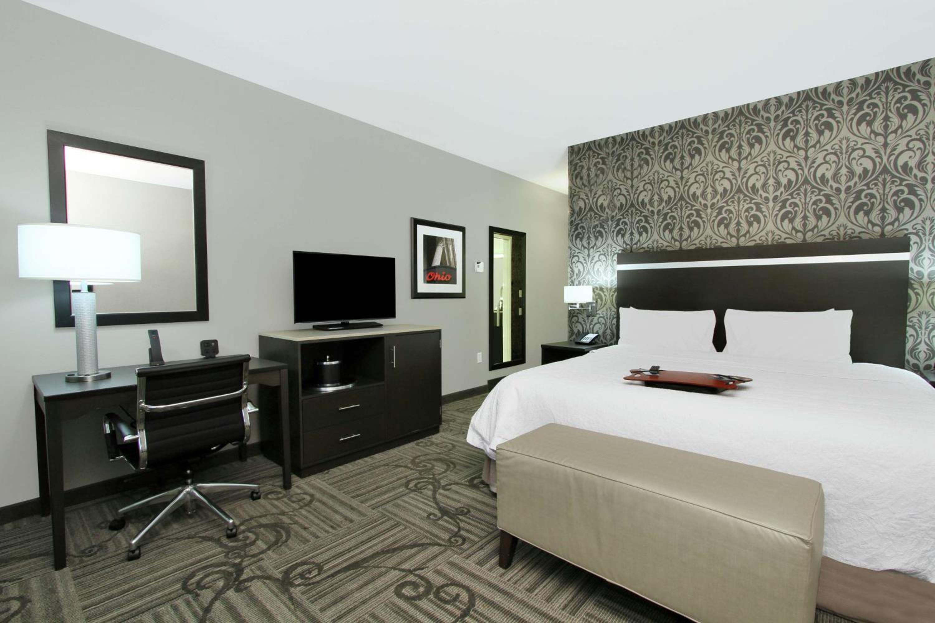 King Room - Non-Smoking - Photo 1