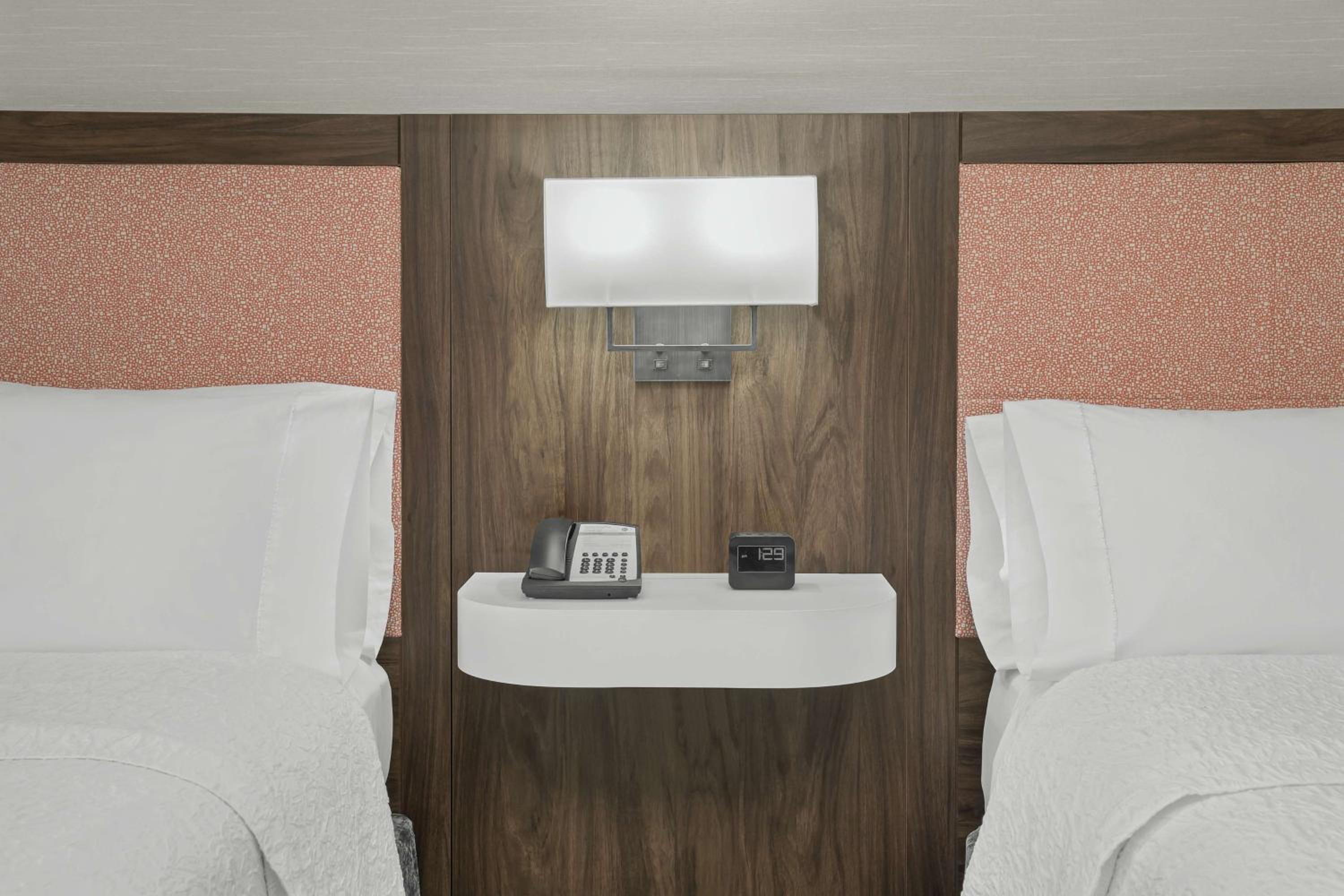 Room with Two Queen Beds - Non-Smoking - Photo 1