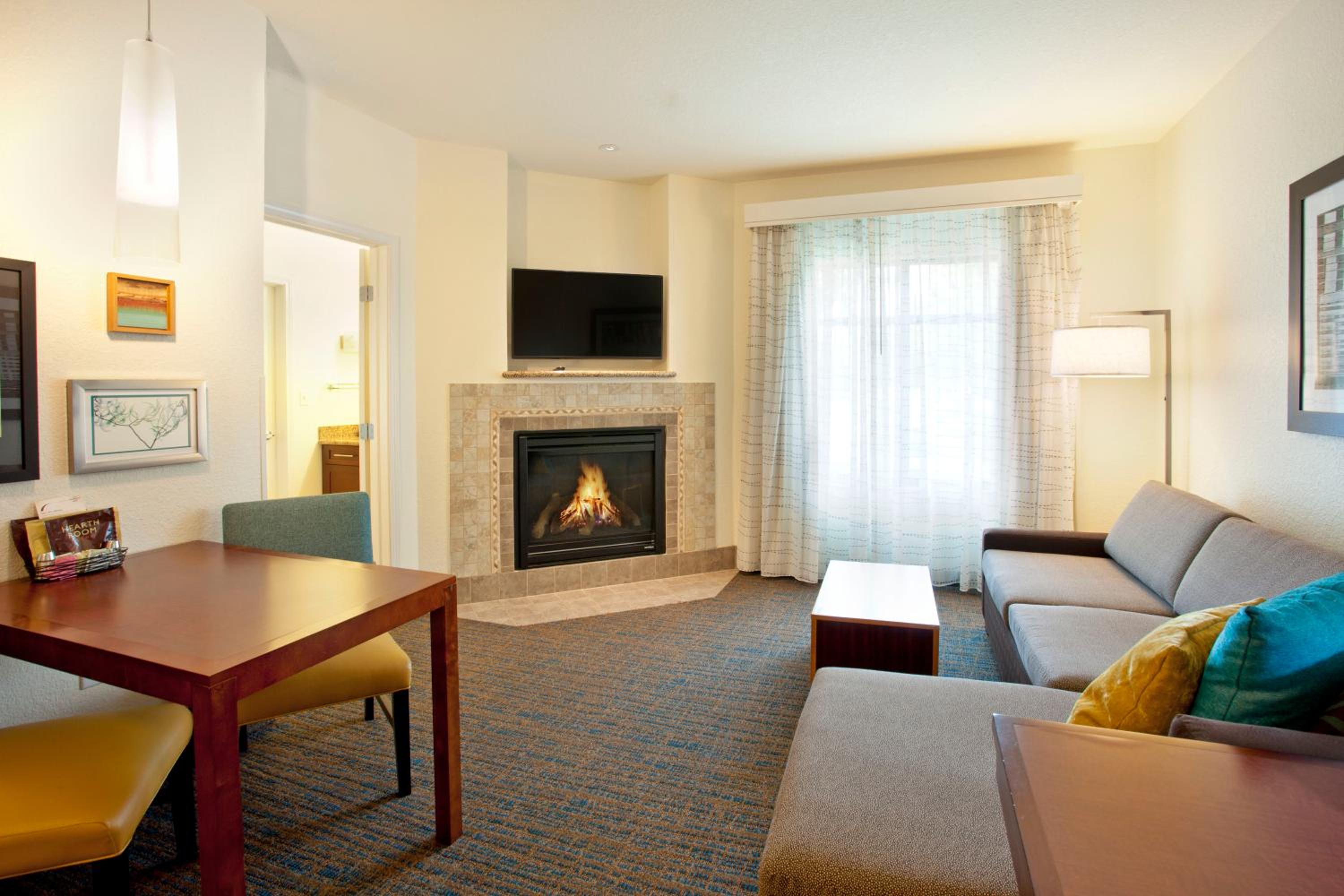 One-Bedroom King Suite with Fireplace - Photo 1