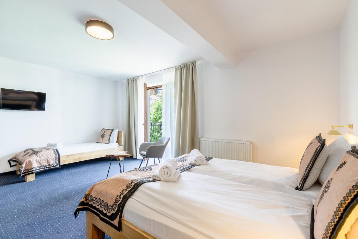Triple Room with Balcony photo 1