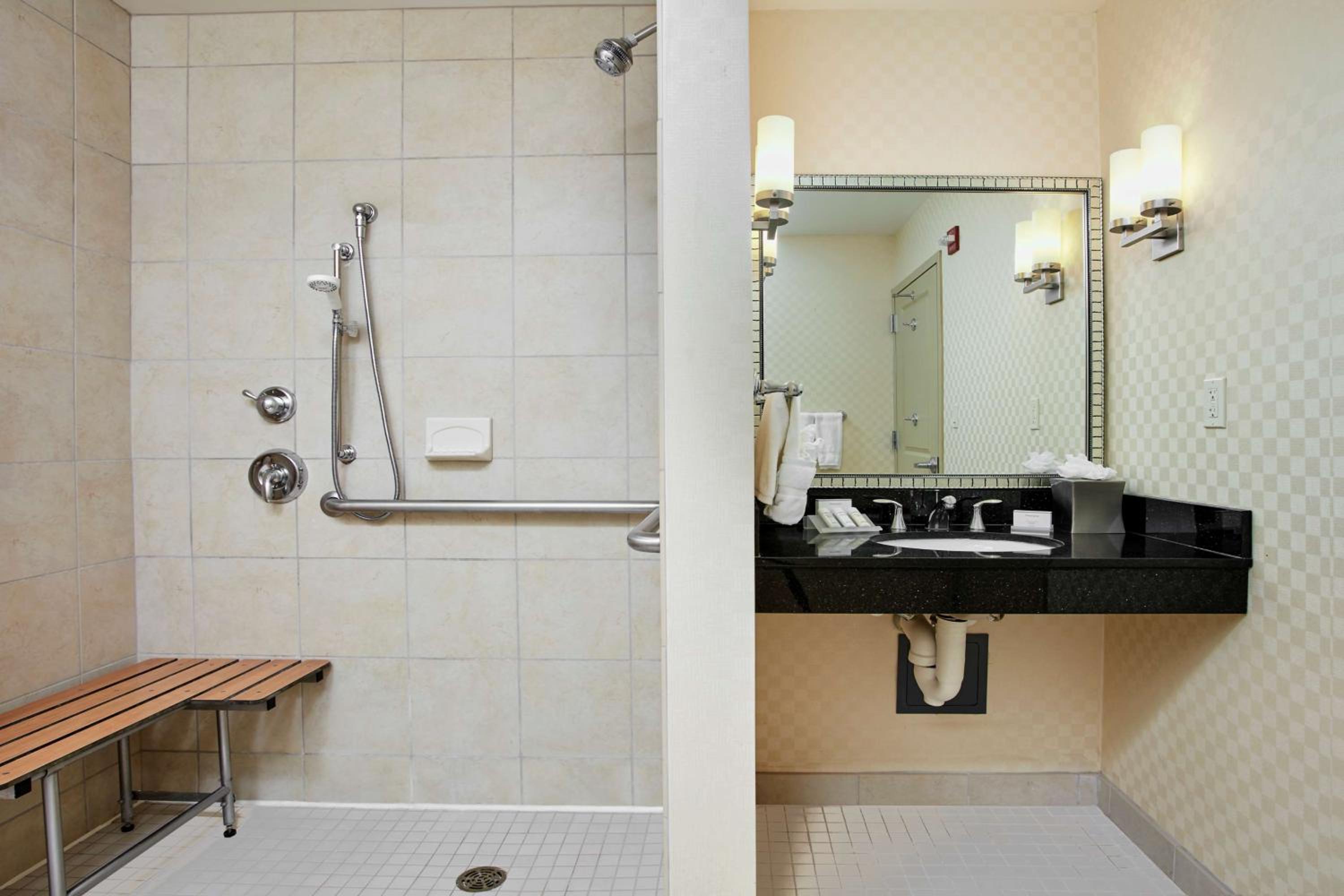 Queen Room with Two Queen Beds - Mobility and Hearing Access - Photo 2