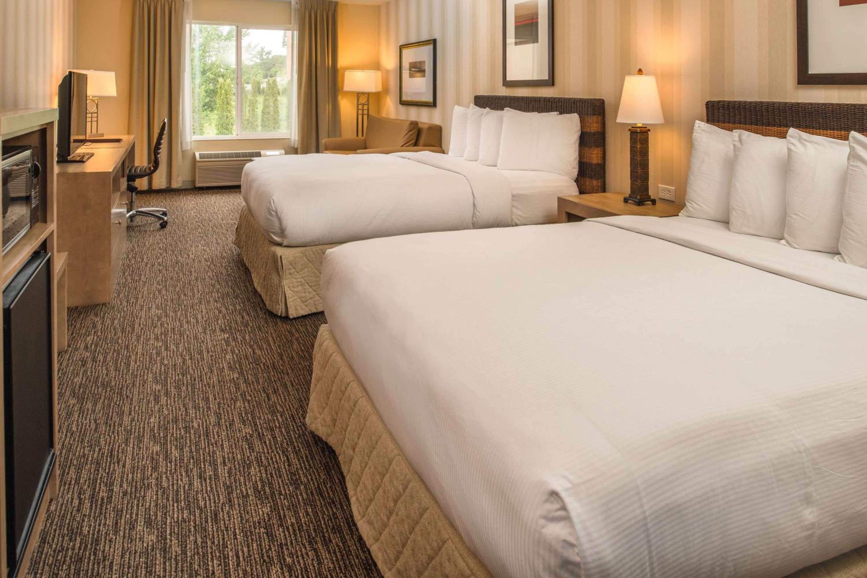 Queen Room With Two Queen Beds