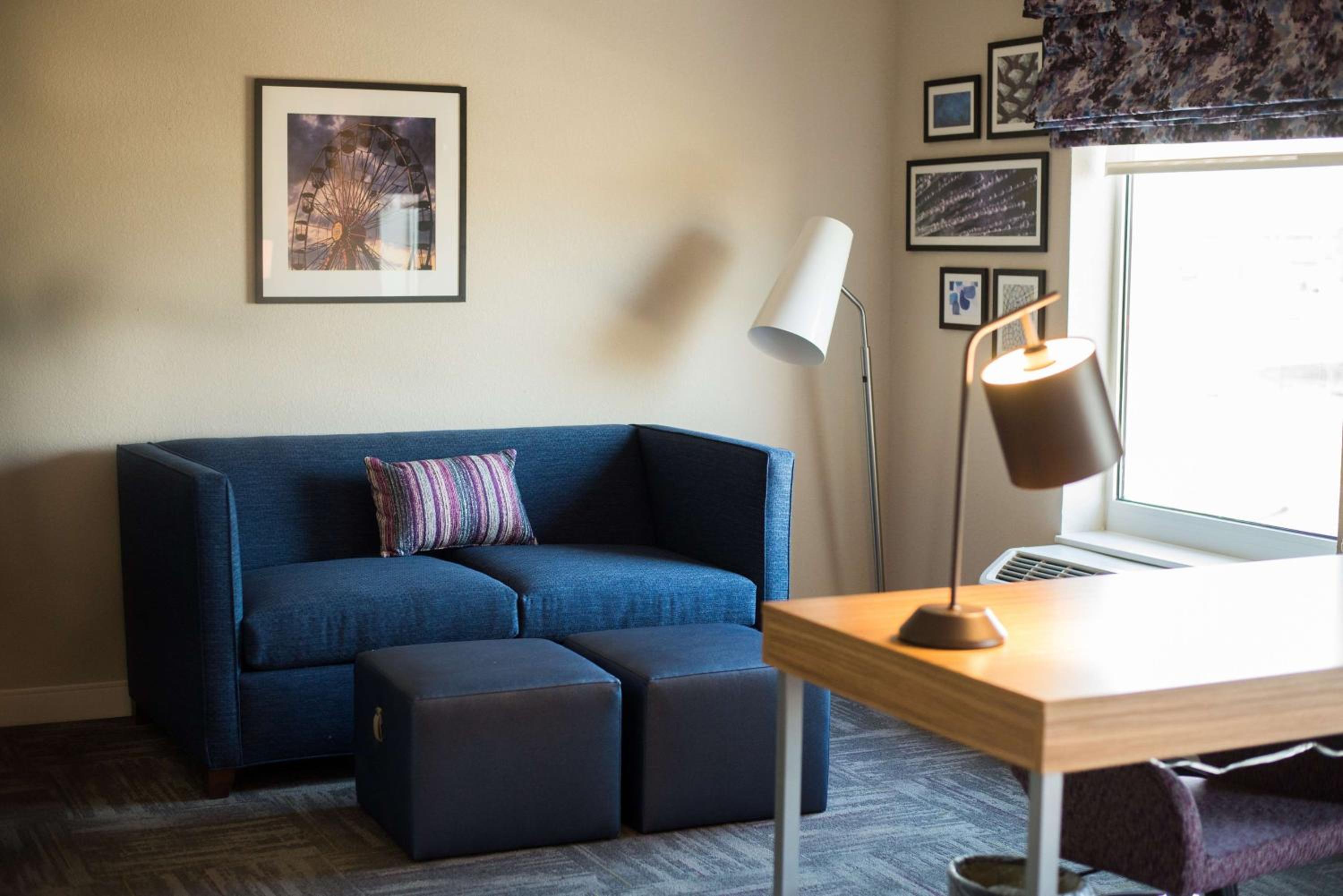 King Studio Suite with Sofa Bed photo 2