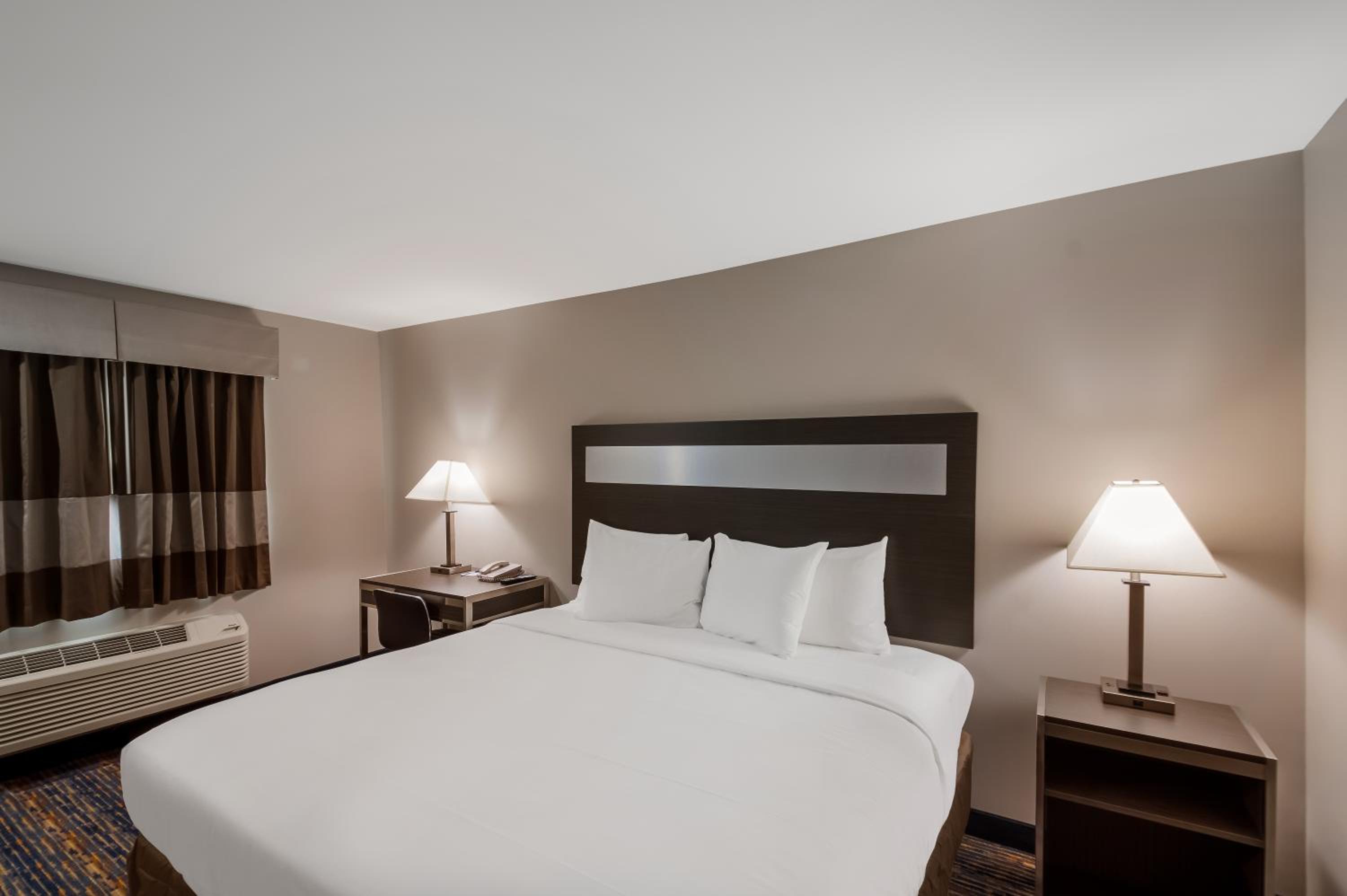 1 King Bed Accessible Non Smoking