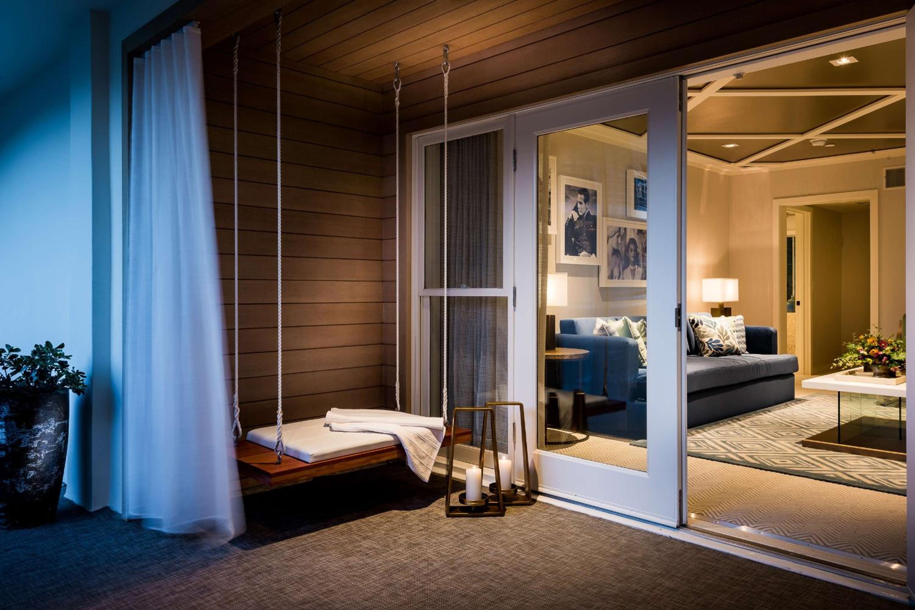 One-Bedroom Lanai Suite