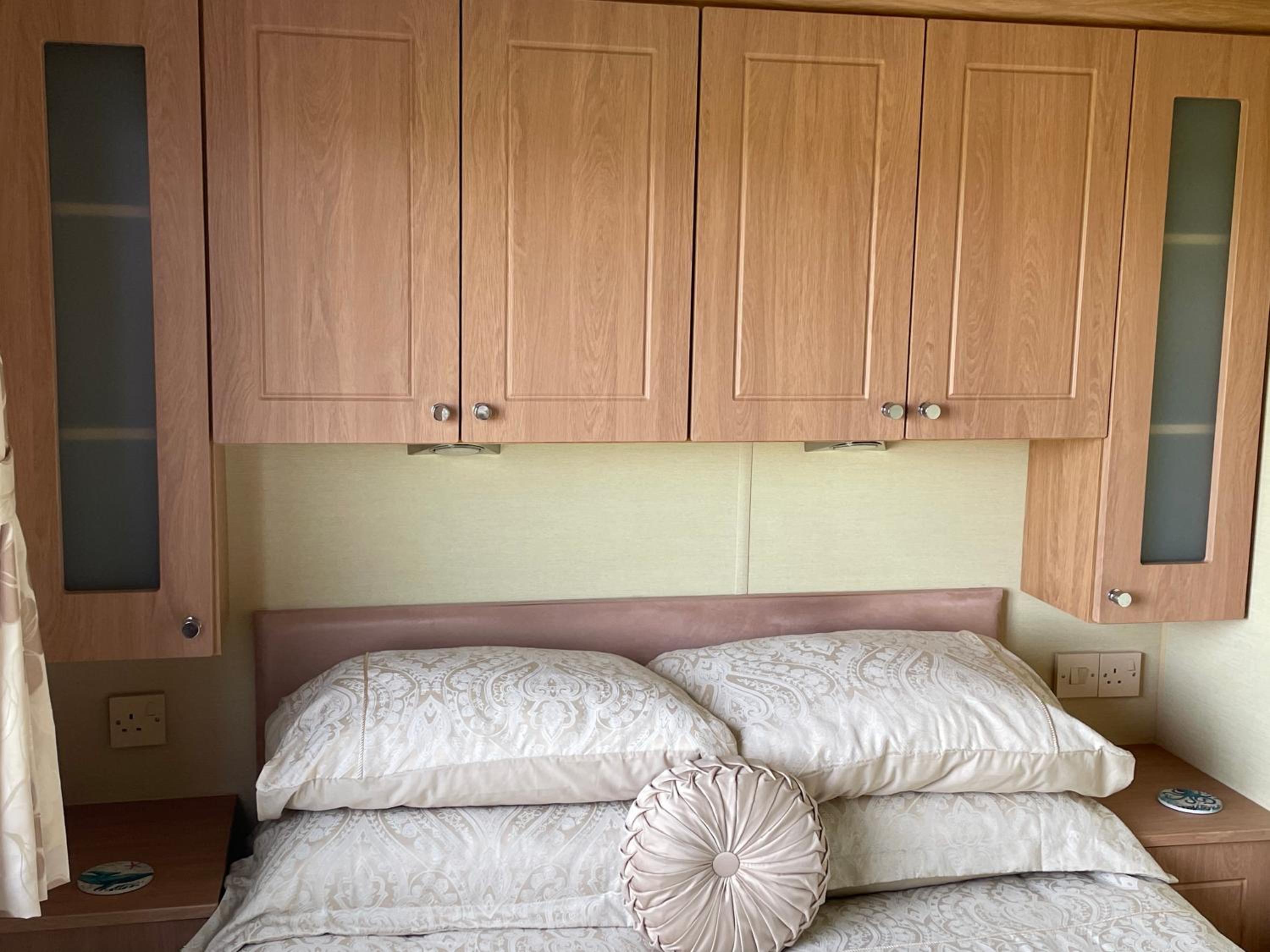 Three-Bedroom House photo 3